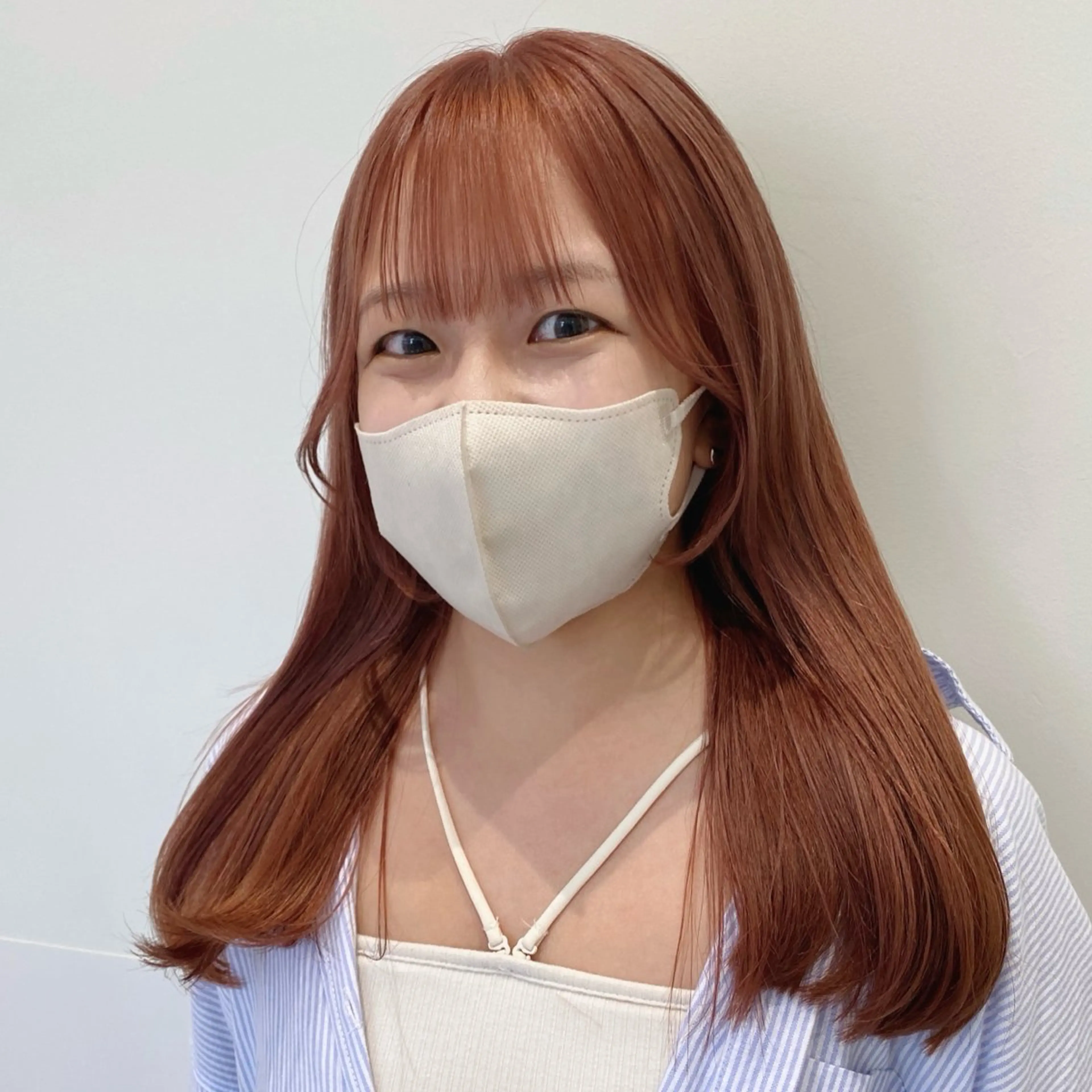 セミロング カラー ブリーチ オレンジ ピンクカラー カット ヘアカラー トリートメント RIKA韓国ヘア/く びれヘア/上品カラーのヘアスタイル