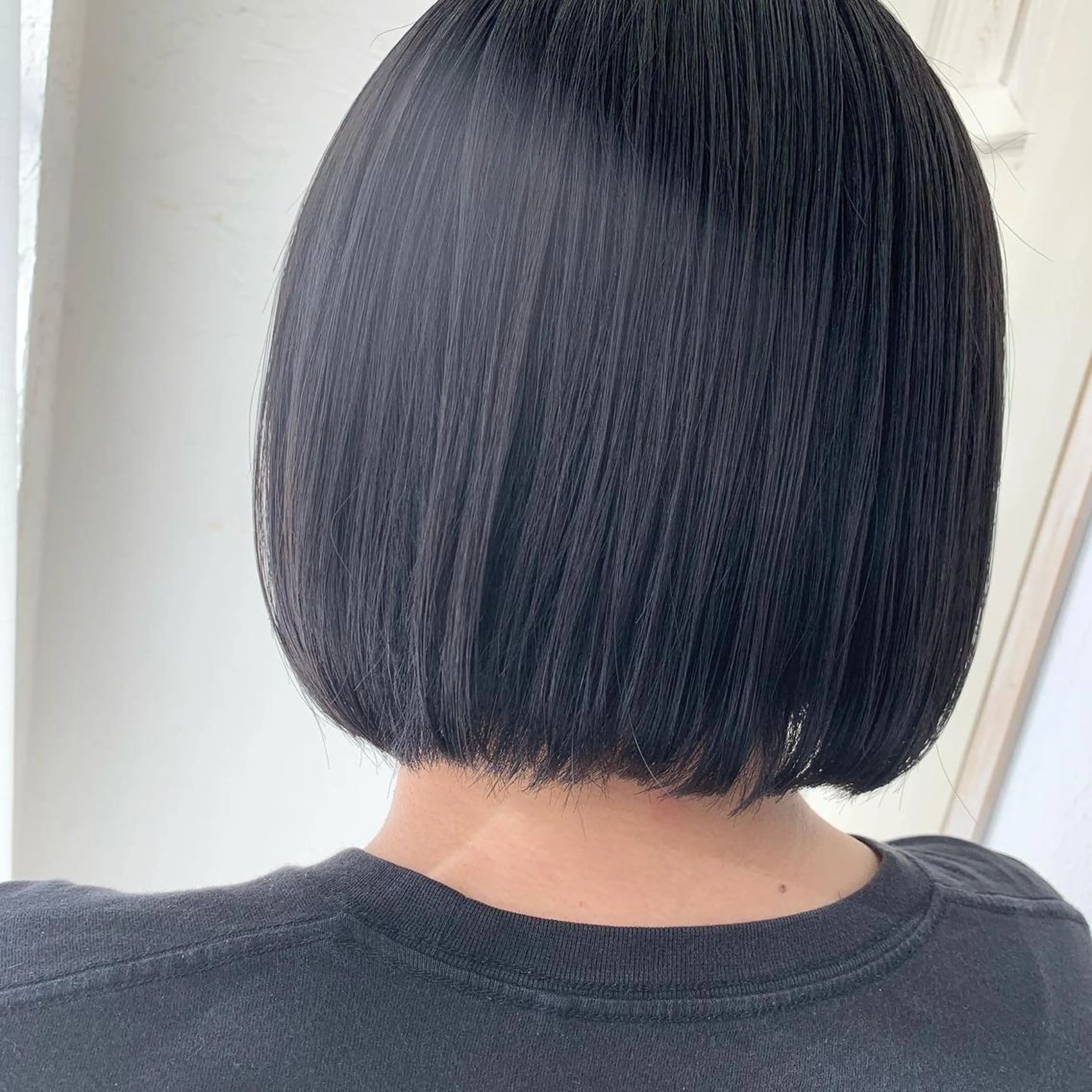 ミディアム カラー fio マナミのヘアスタイル