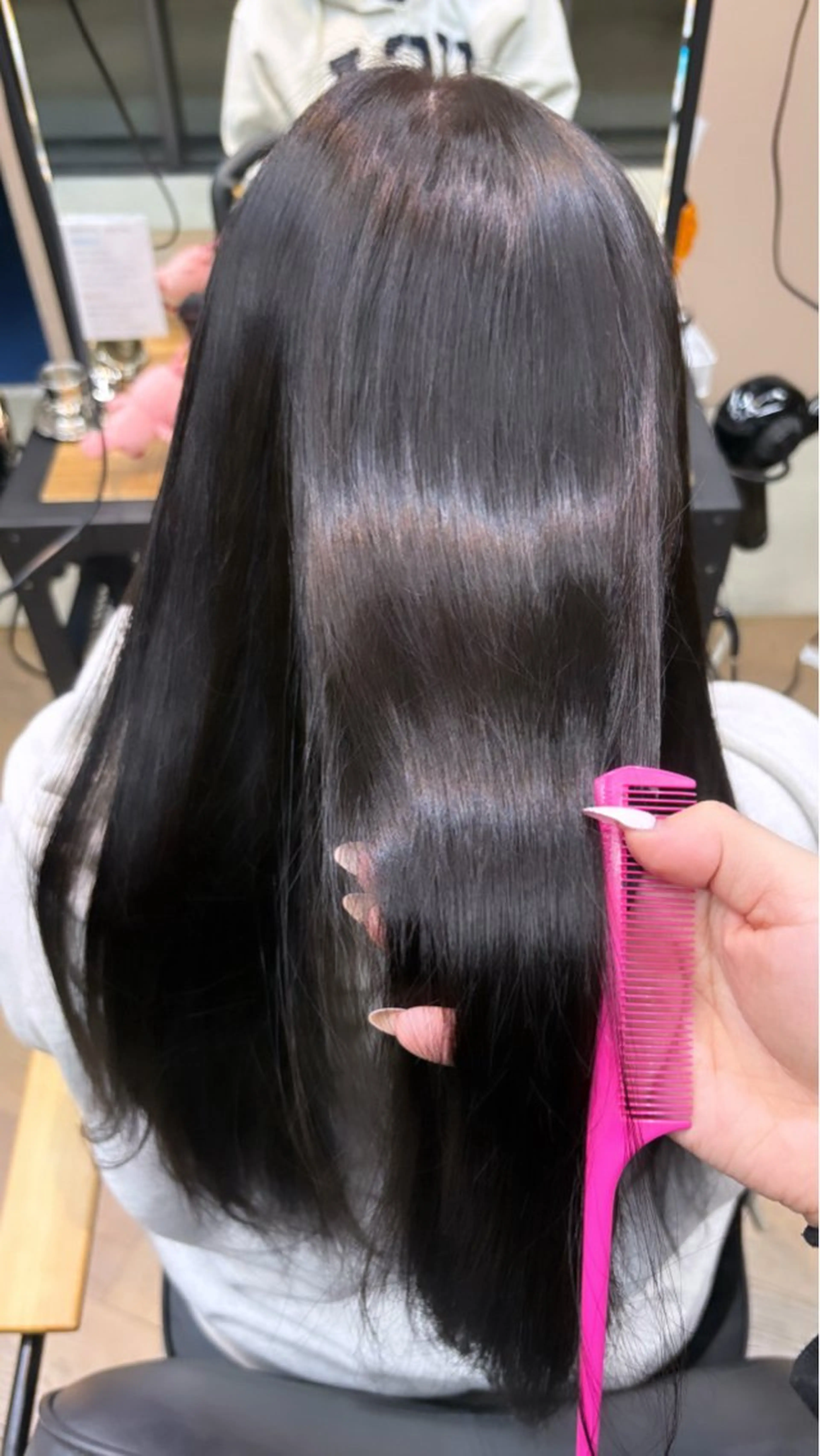 カラー トリートメント 🩶𝐤𝐢𝐧𝐚 🩶のヘアスタイル