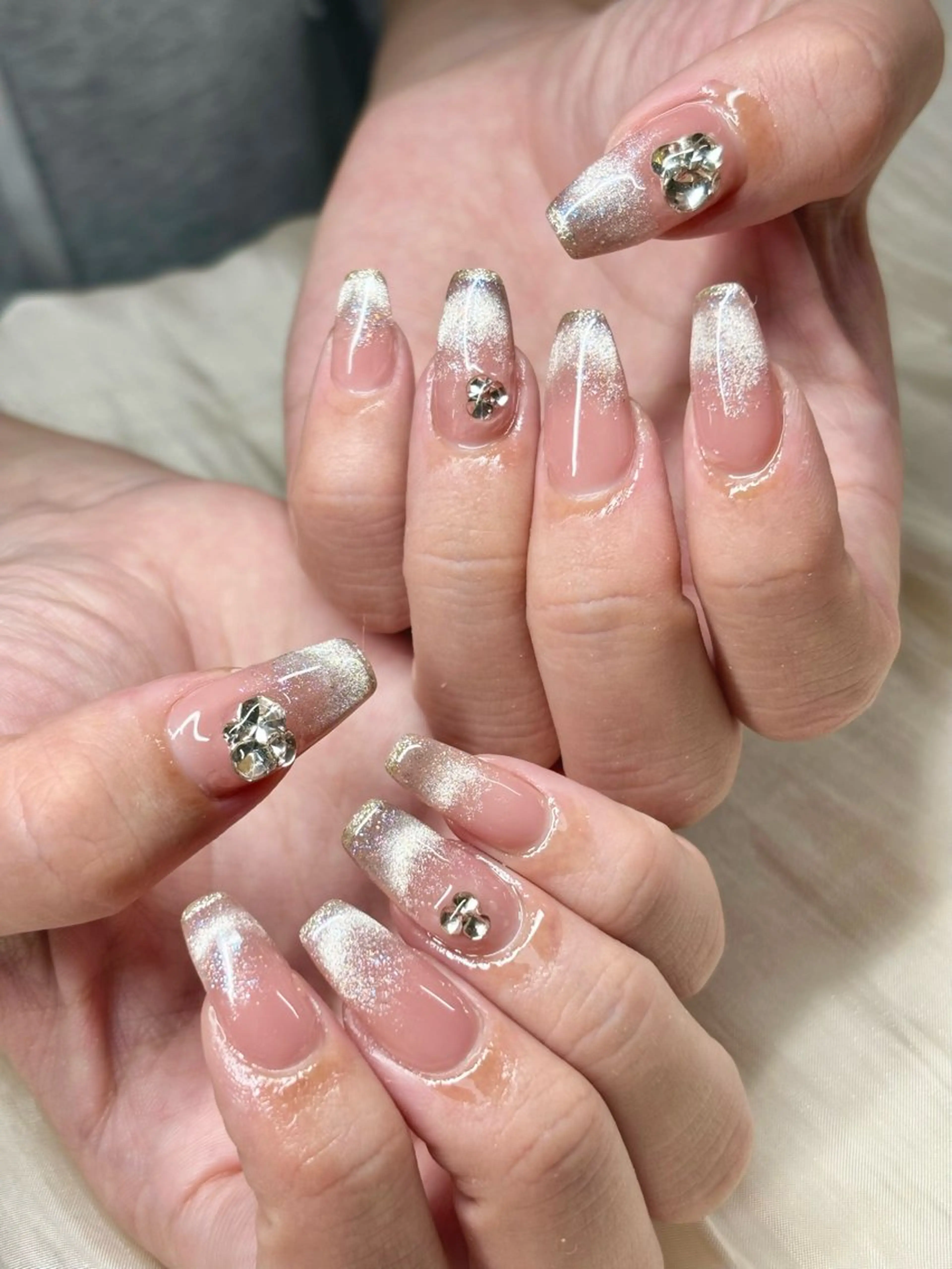 ネイル マグネットネイル 持ち込み ワンホンネイル ハンドネイル ハンドケア ETE LUNA NAILのネイルデザイン