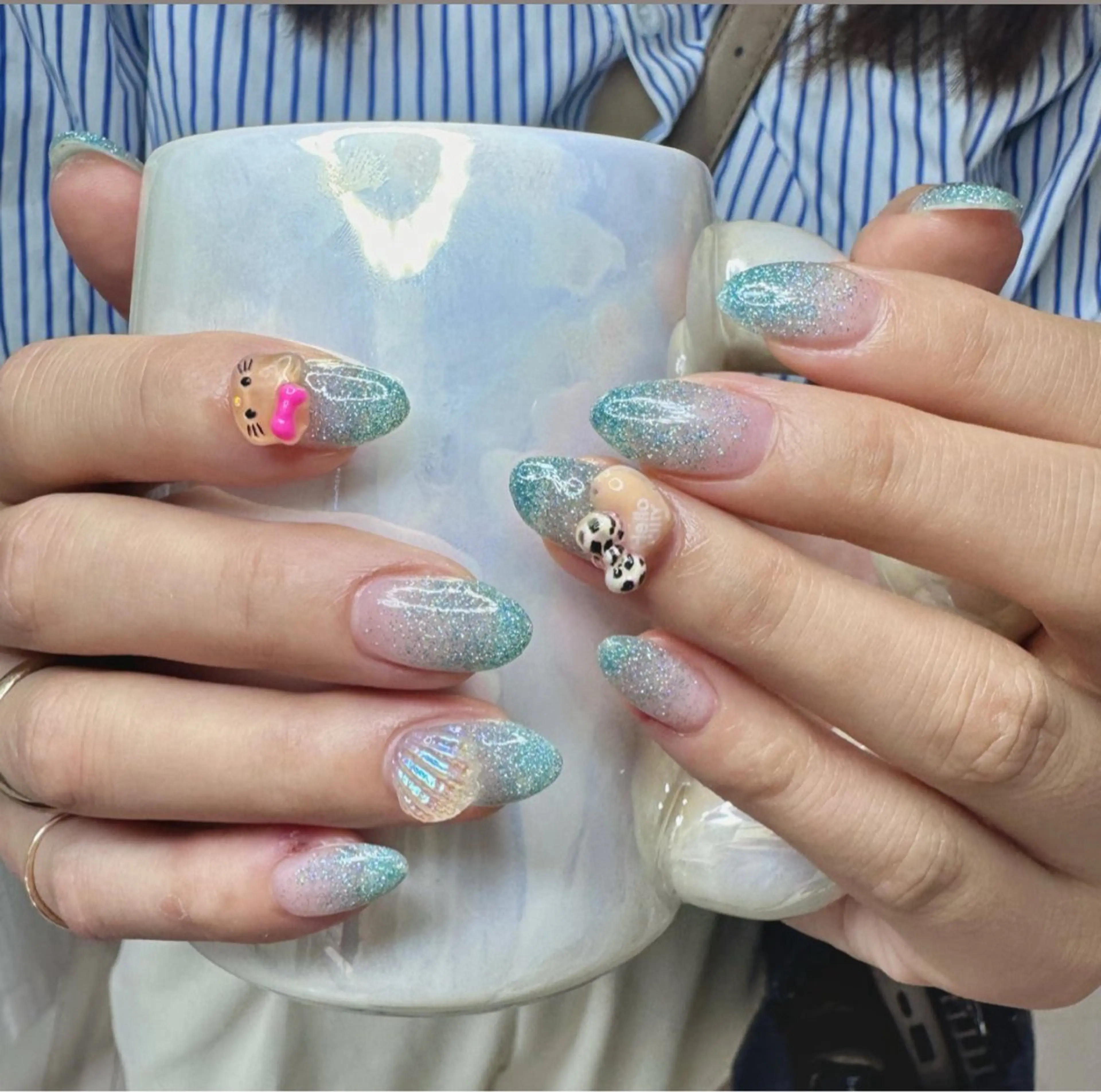 ネイル アートネイル オーロラネイル チークネイル フレンチネイル ガラスフレンチ ハンドネイル 🎀🎀YooLi Nail Salonのネイルデザイン