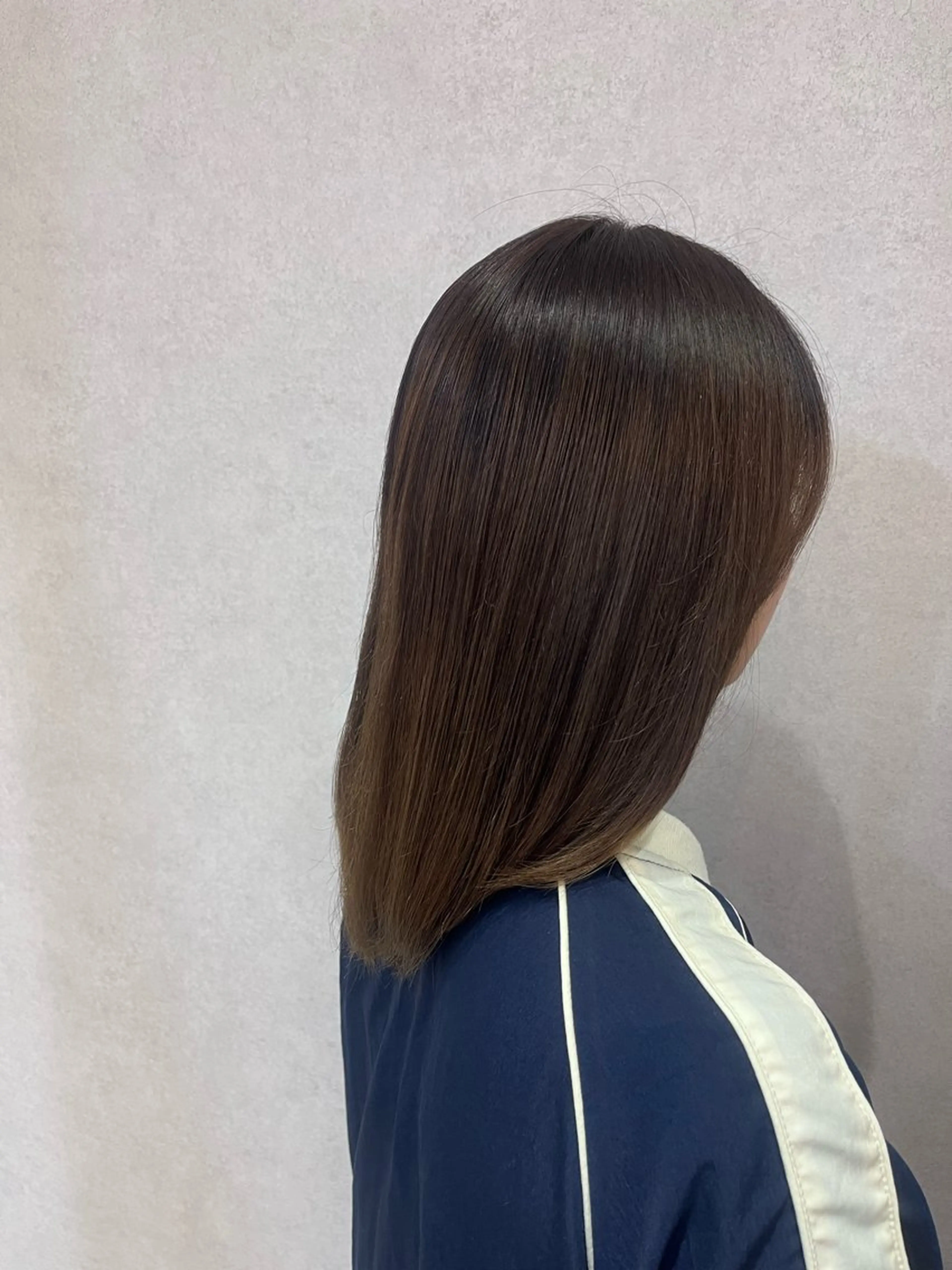 カラー NEIRO/透明感 カラー/グレージュのヘアスタイル