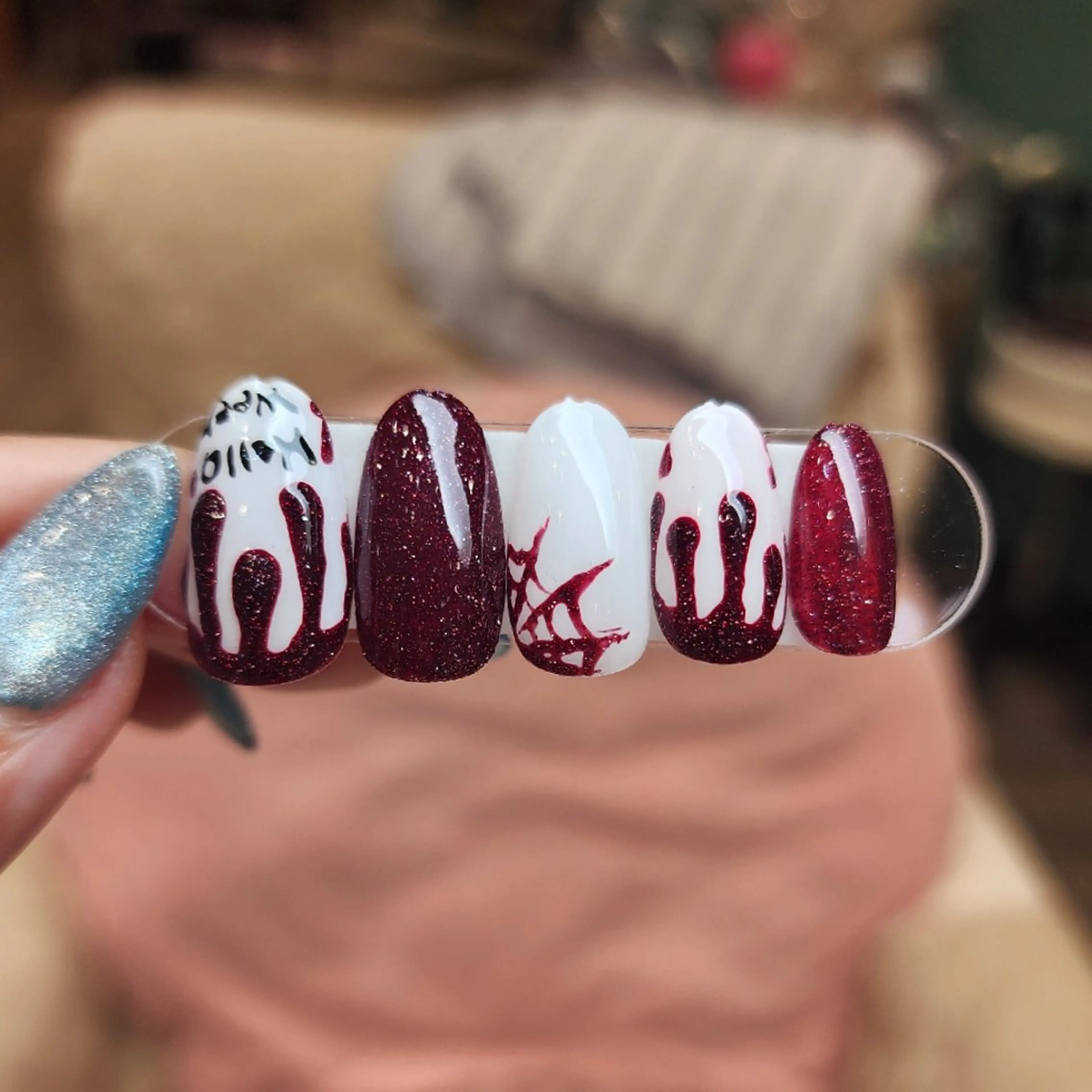 ネイル 💙🤍Tiary M🤍💙のネイルデザイン