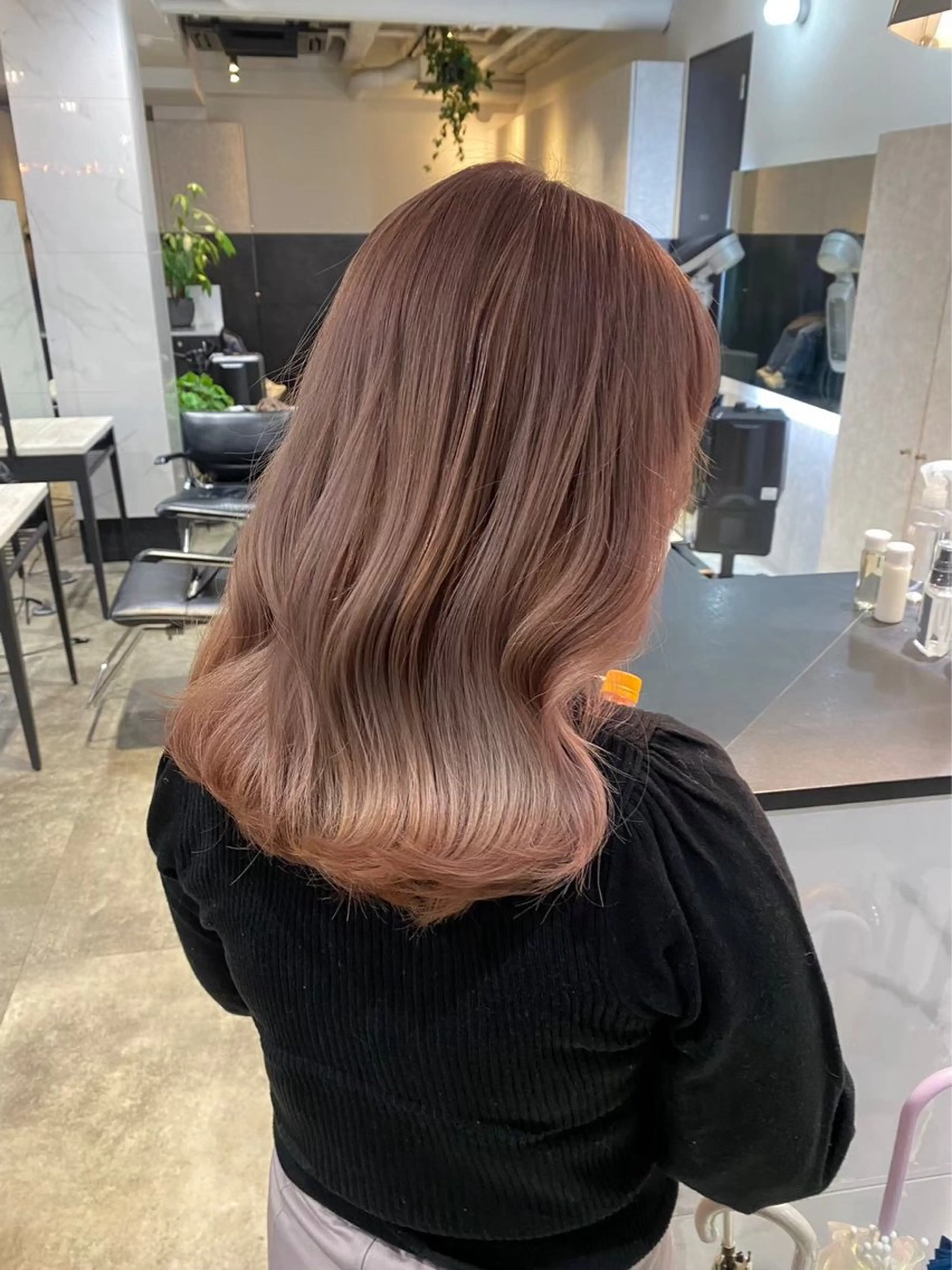 セミロング カラー 羽柴幸生✨透明感 カラー・ストレート✨のヘアスタイル