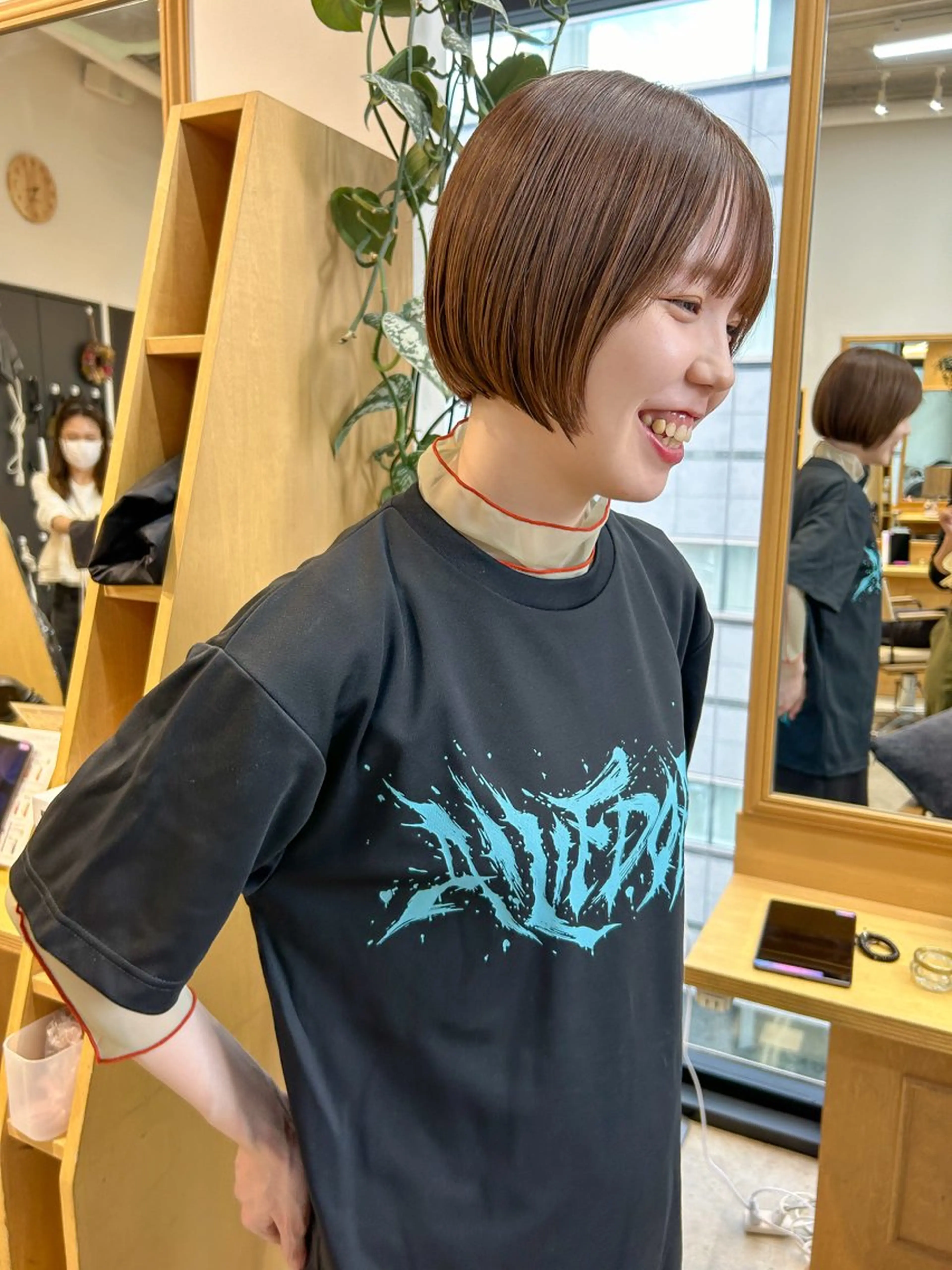 ショート カラー カット ヘアカラー トリートメント 石上 沙也香のヘアスタイル