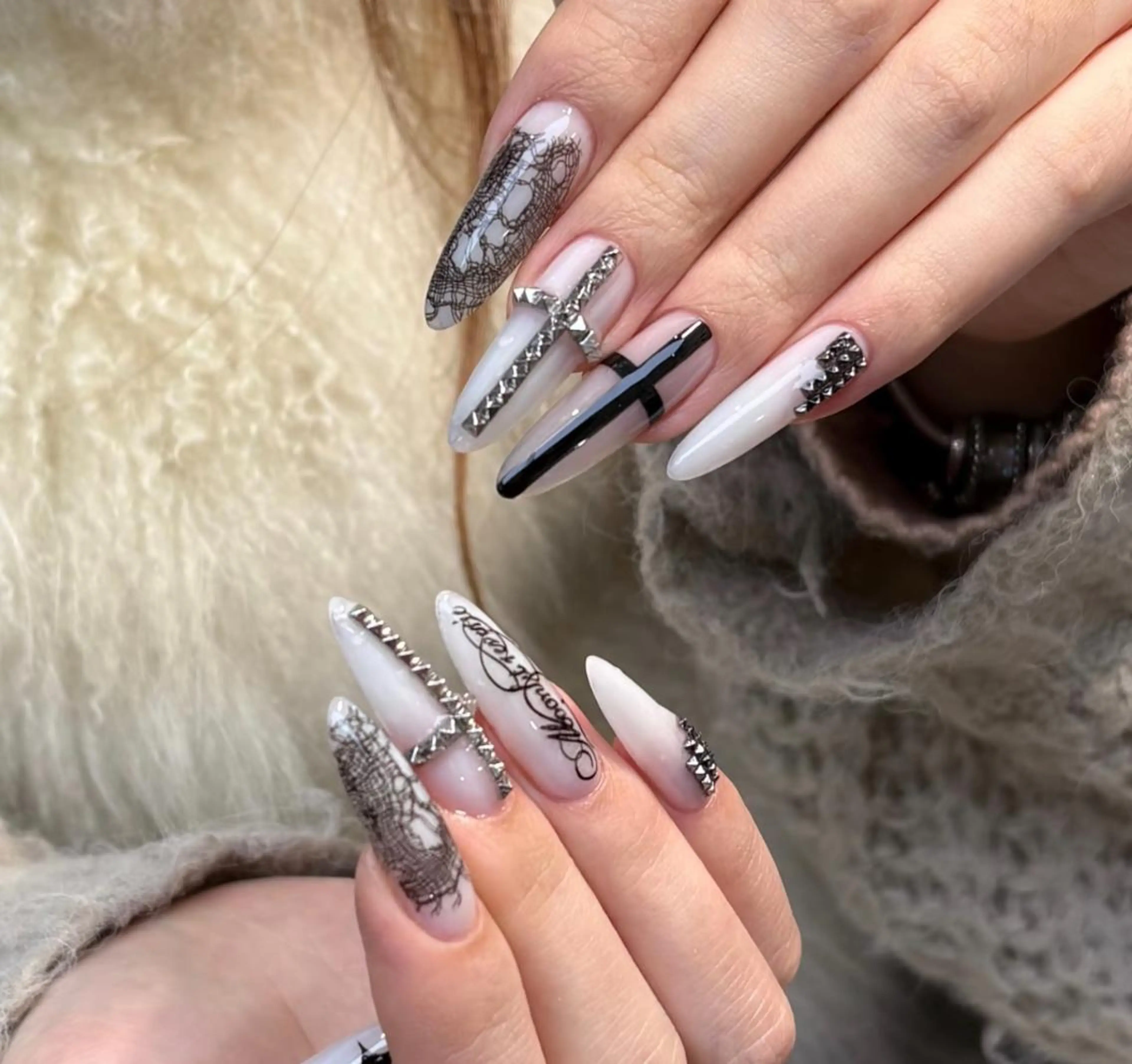 ネイル ハンドネイル 🎀 UU_nailのネイルデザイン