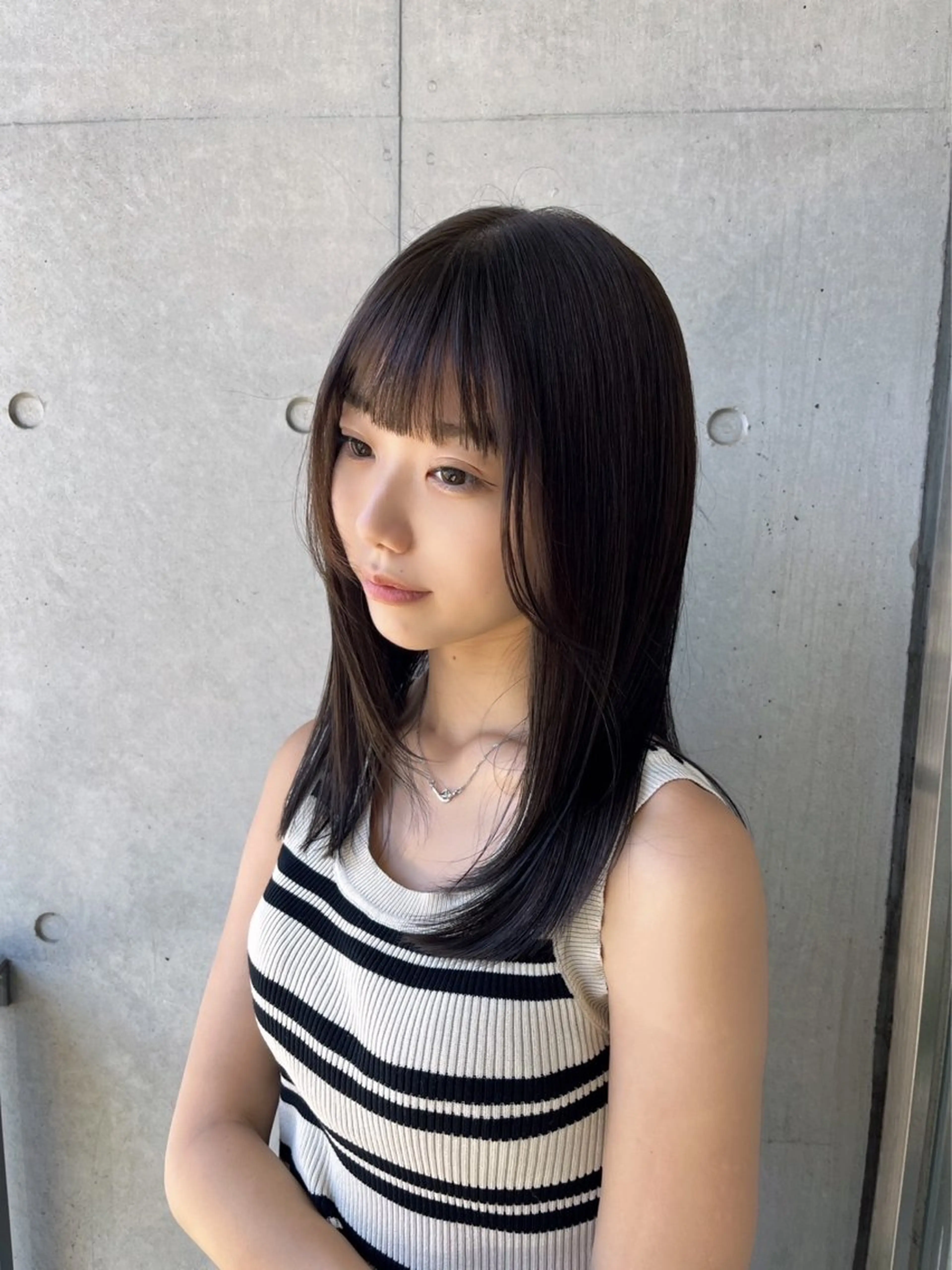 ミディアム カラー カット ヘアカラー トリートメント 【ROA】 MISUZU✨のヘアスタイル