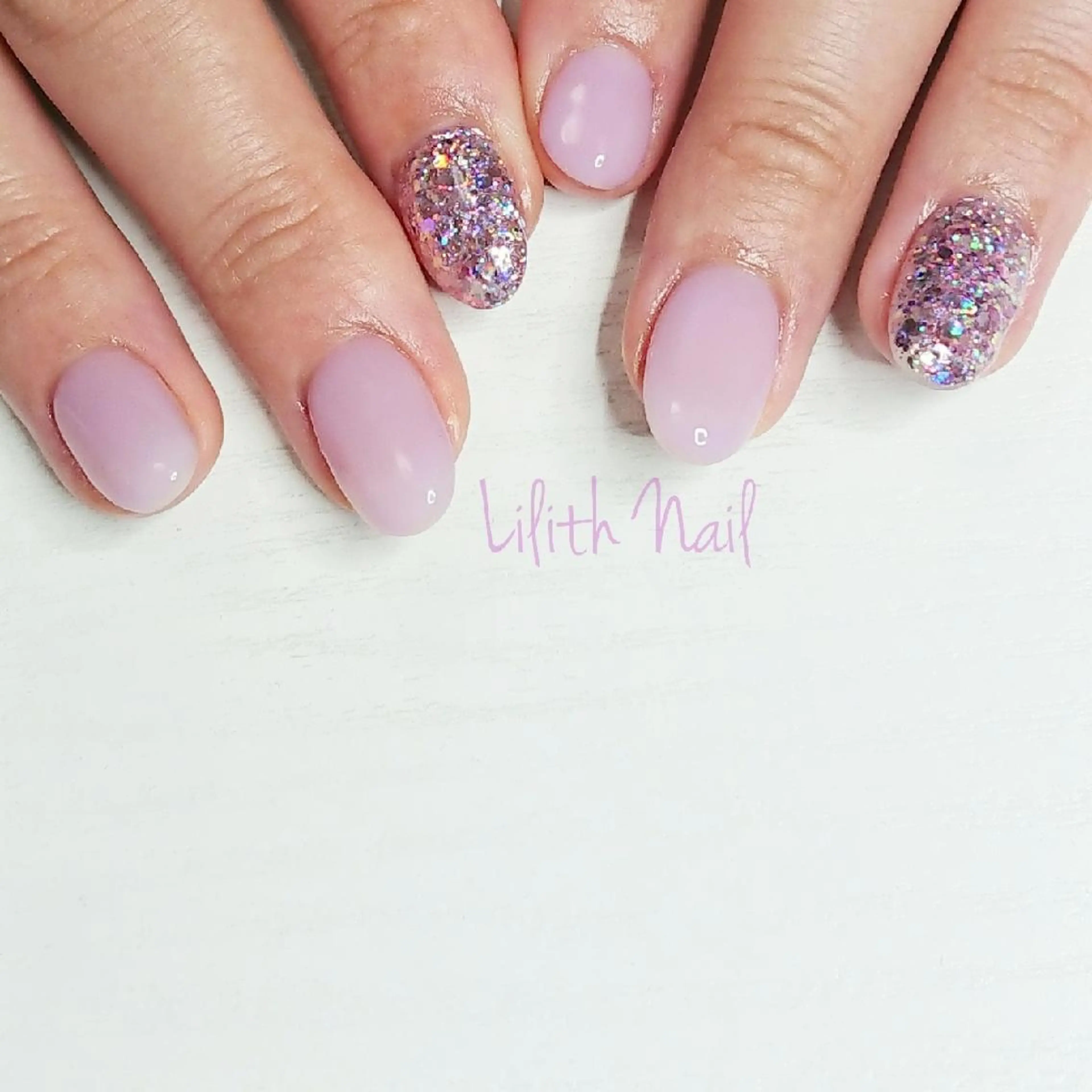 ネイル ラメ(グリッター) ハンドネイル Lilith Nailのネイルデザイン