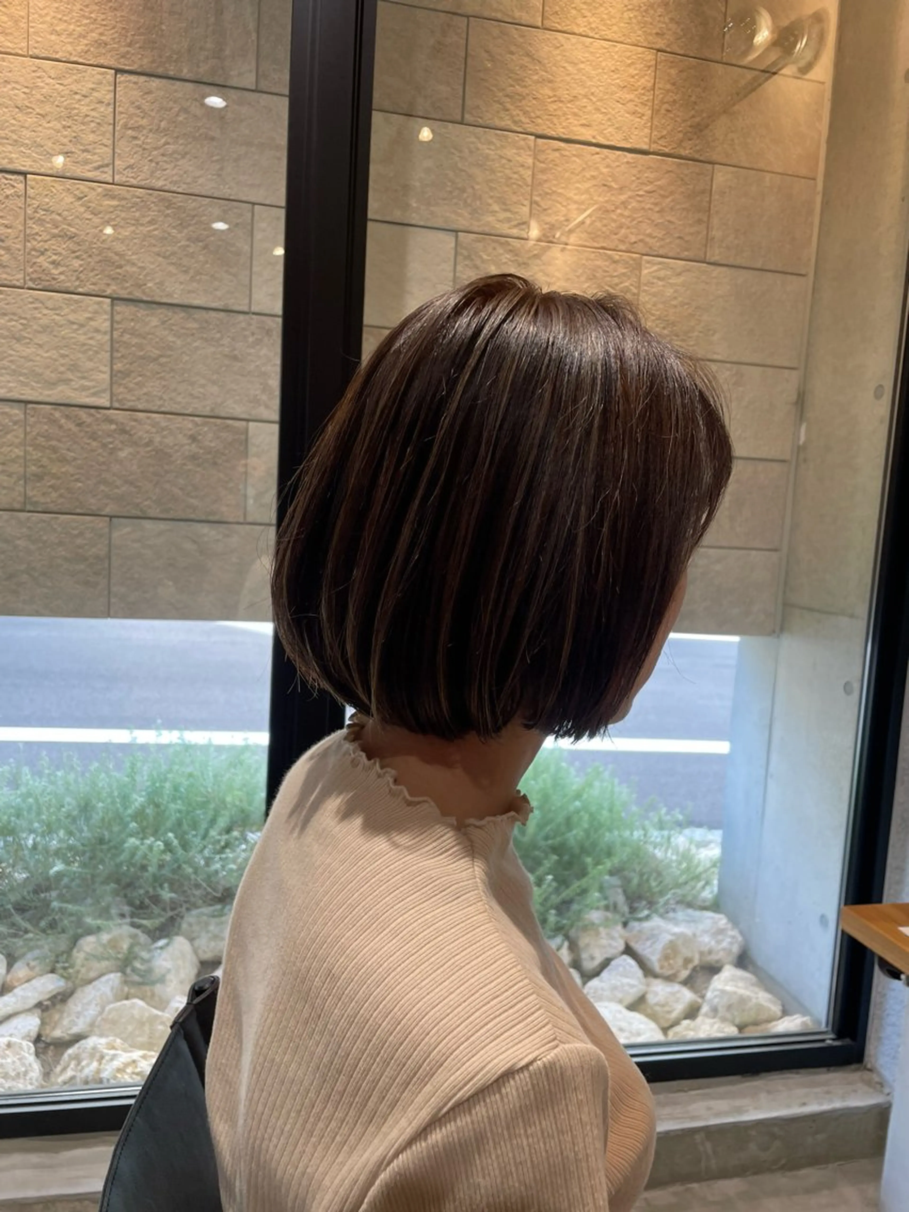 【期間限定価格】脱白髪染めハイライト+カット+保湿トリートメントの写真