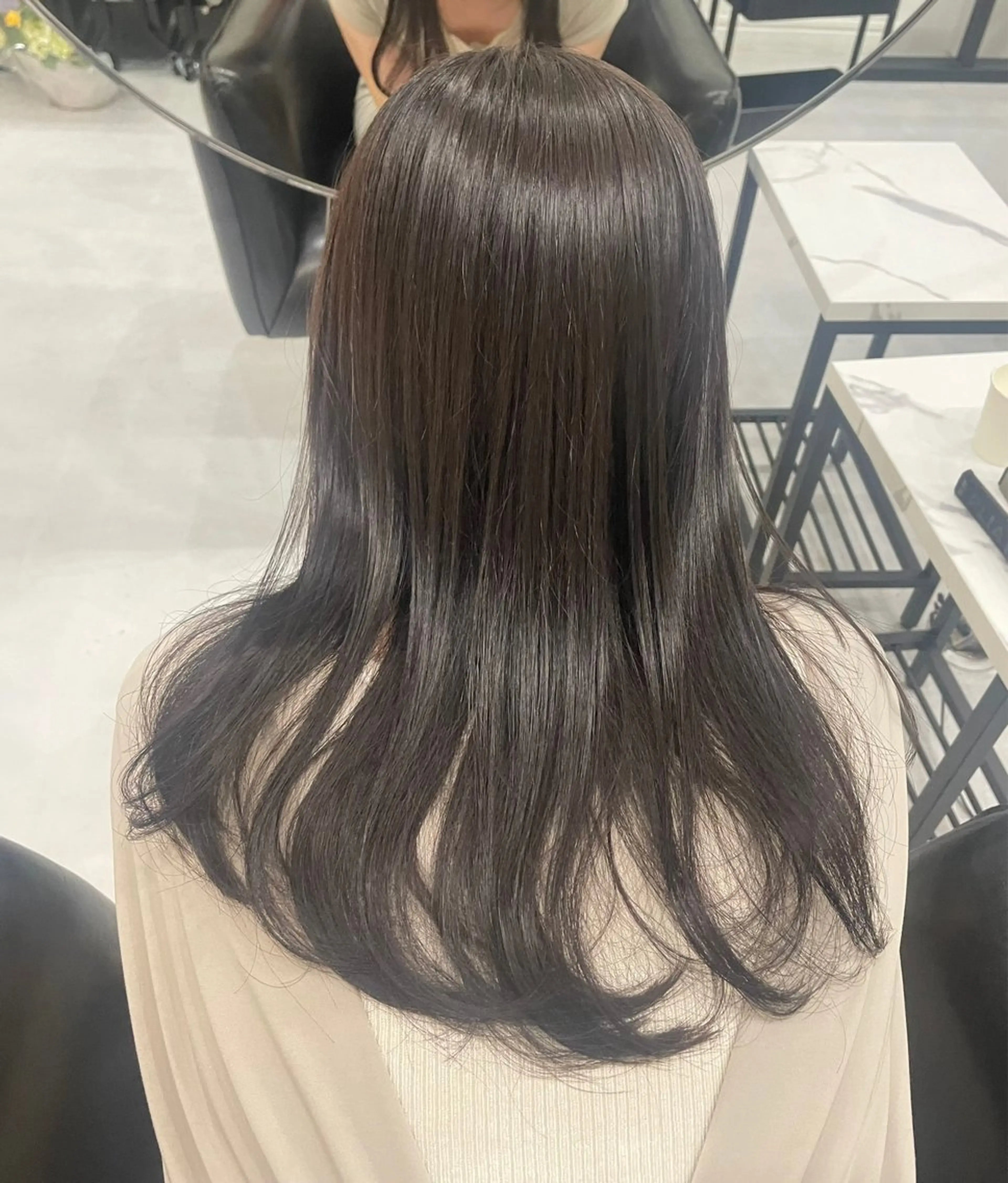 ロング ヘアカラー MaisonHALU さくらのヘアスタイル