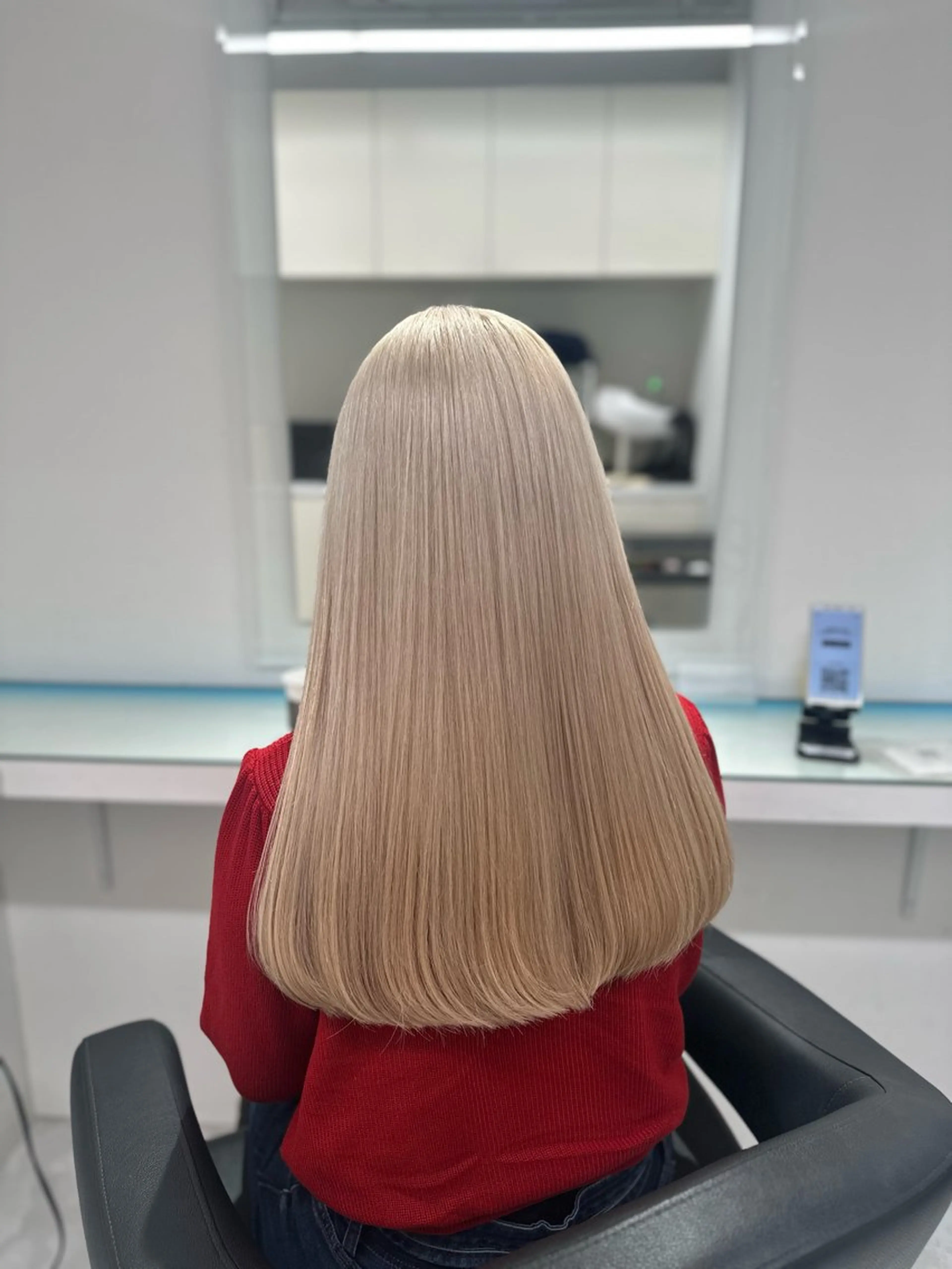 セミロング カラー カット ヘアカラー トリートメント ヘッドスパ ヘアセット ❄最強かわいいカラー ❄️MINA❄️のヘアスタイル