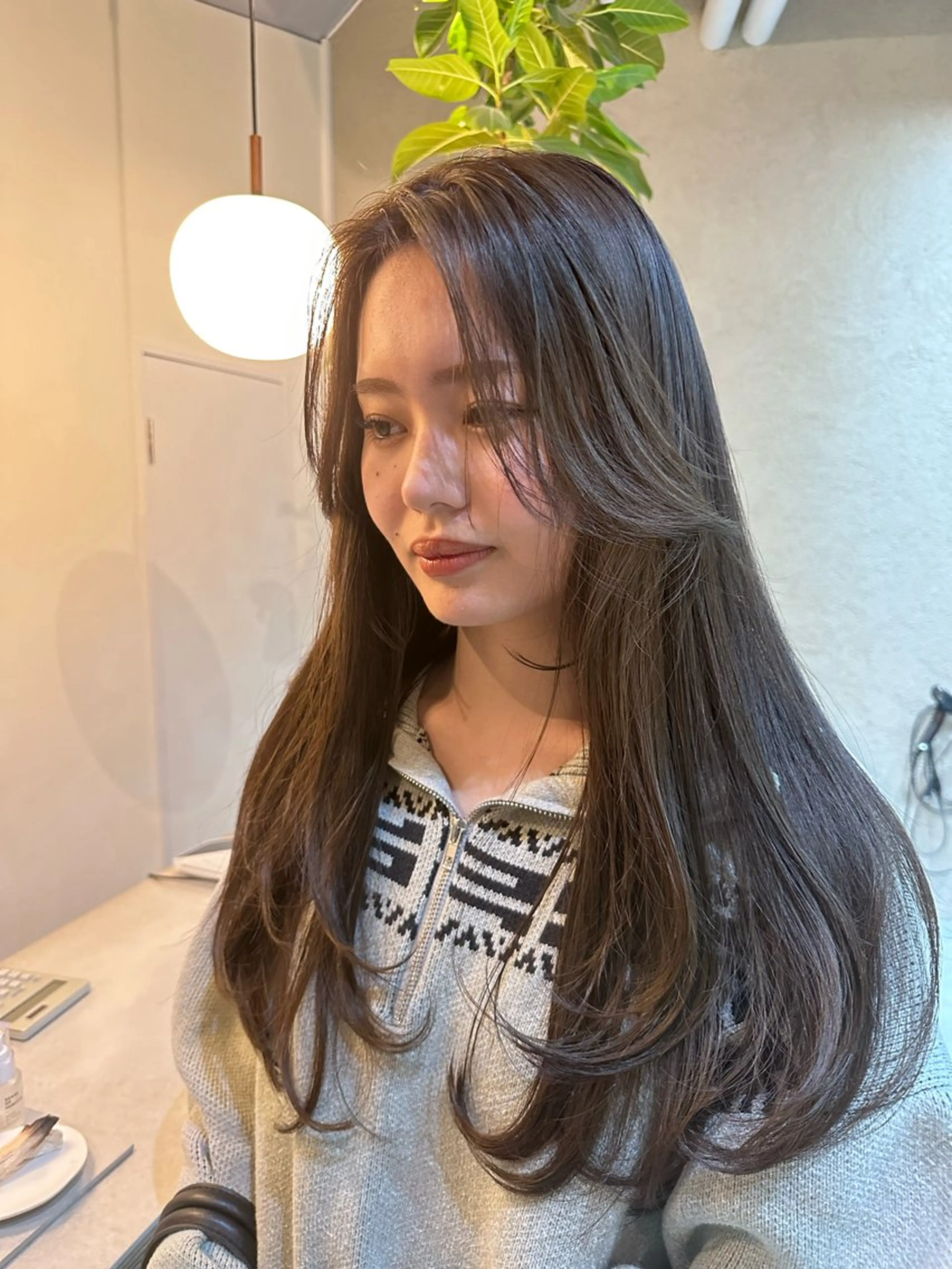ロング カラー Shiro RENのヘアスタイル