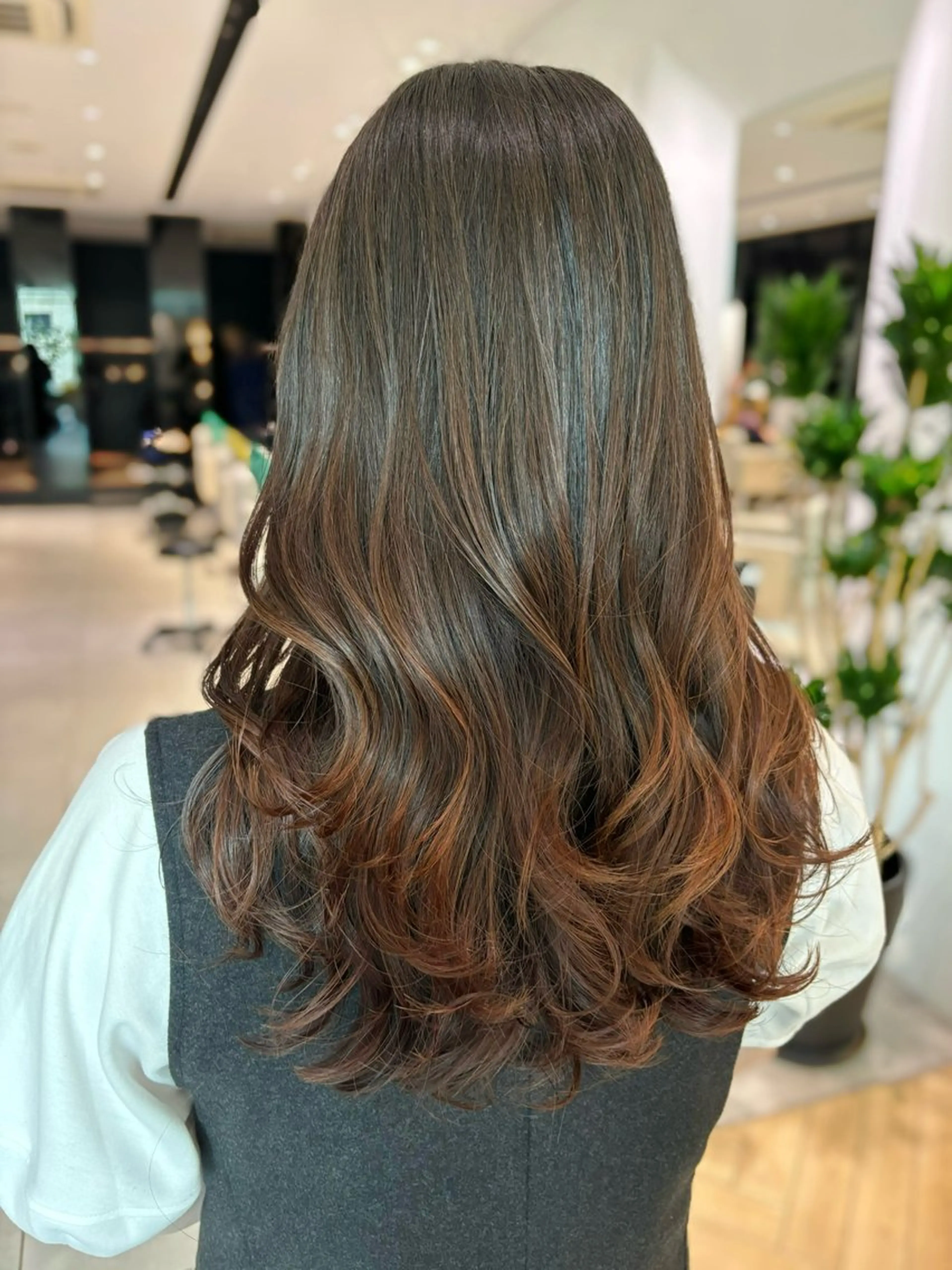 セミロング パーマ カット パーマ 銀座/韓国レイヤー/ 艶カラー🍓原田侑依のヘアスタイル