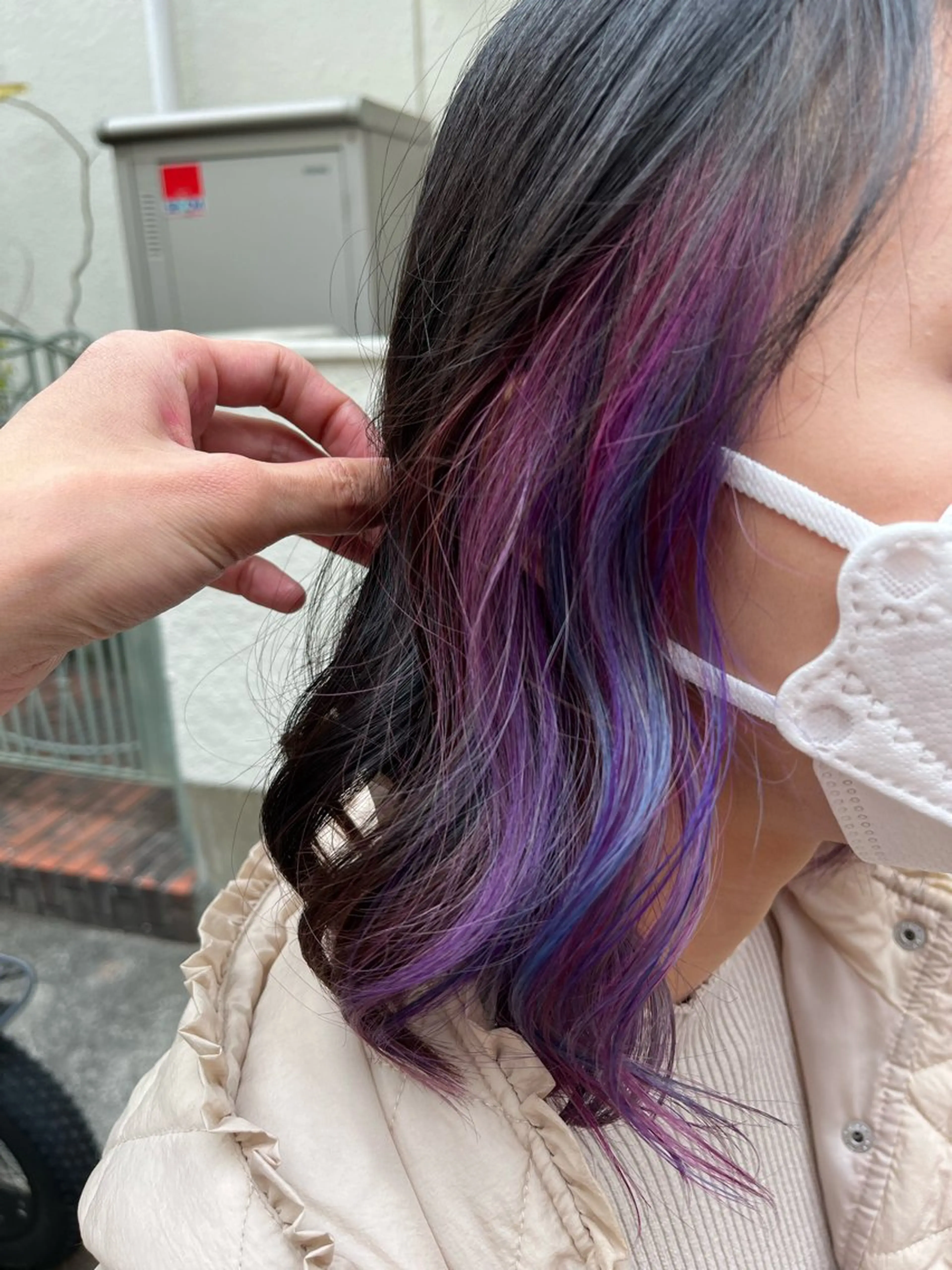 ミディアム カラー ブリーチ イヤリングカラー ユニコーンカラー カット ヘアカラー トリートメント 原宿サロン代表 デザインカラー伊藤卓のヘアスタイル