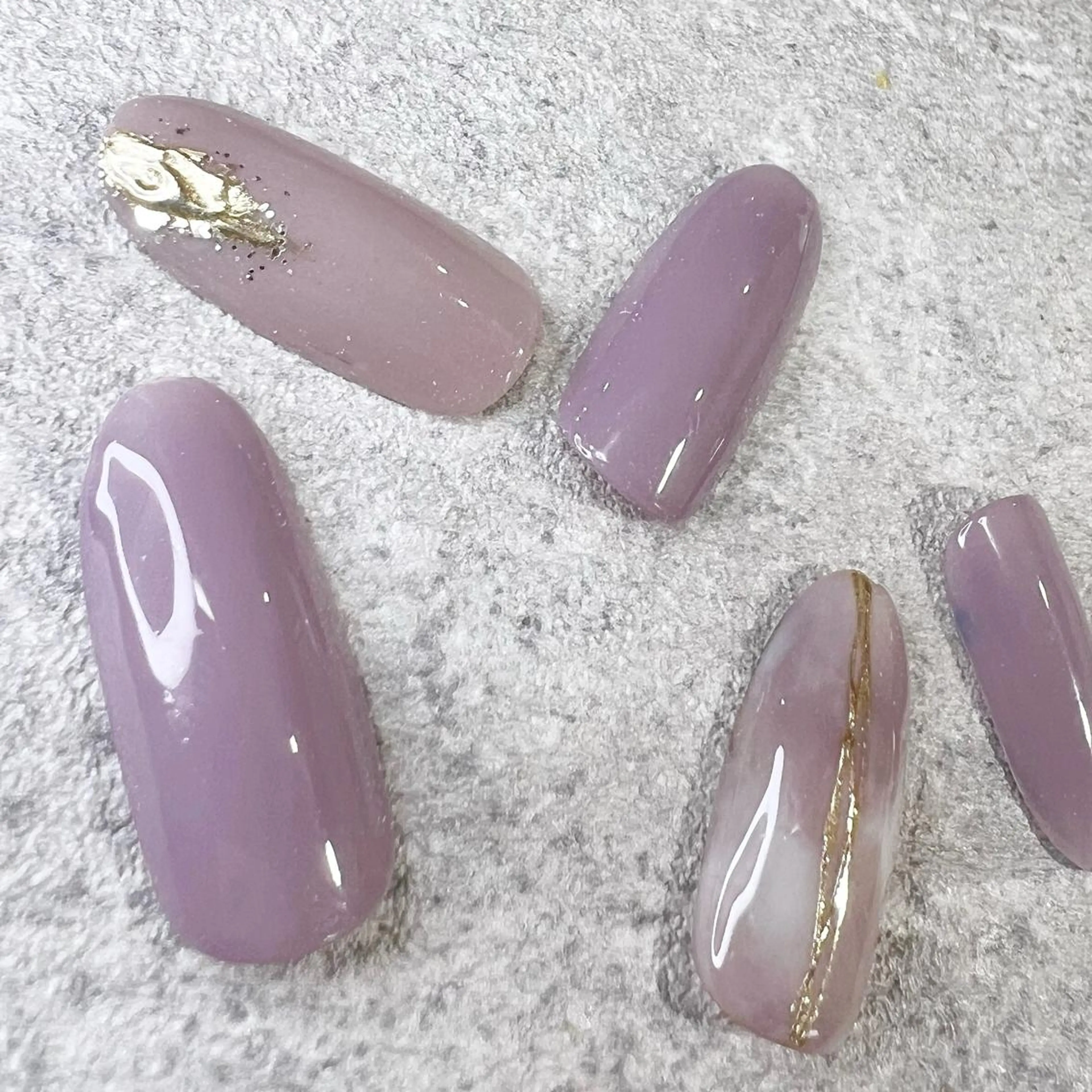 ネイル Myu博多店 かえでのネイルデザイン