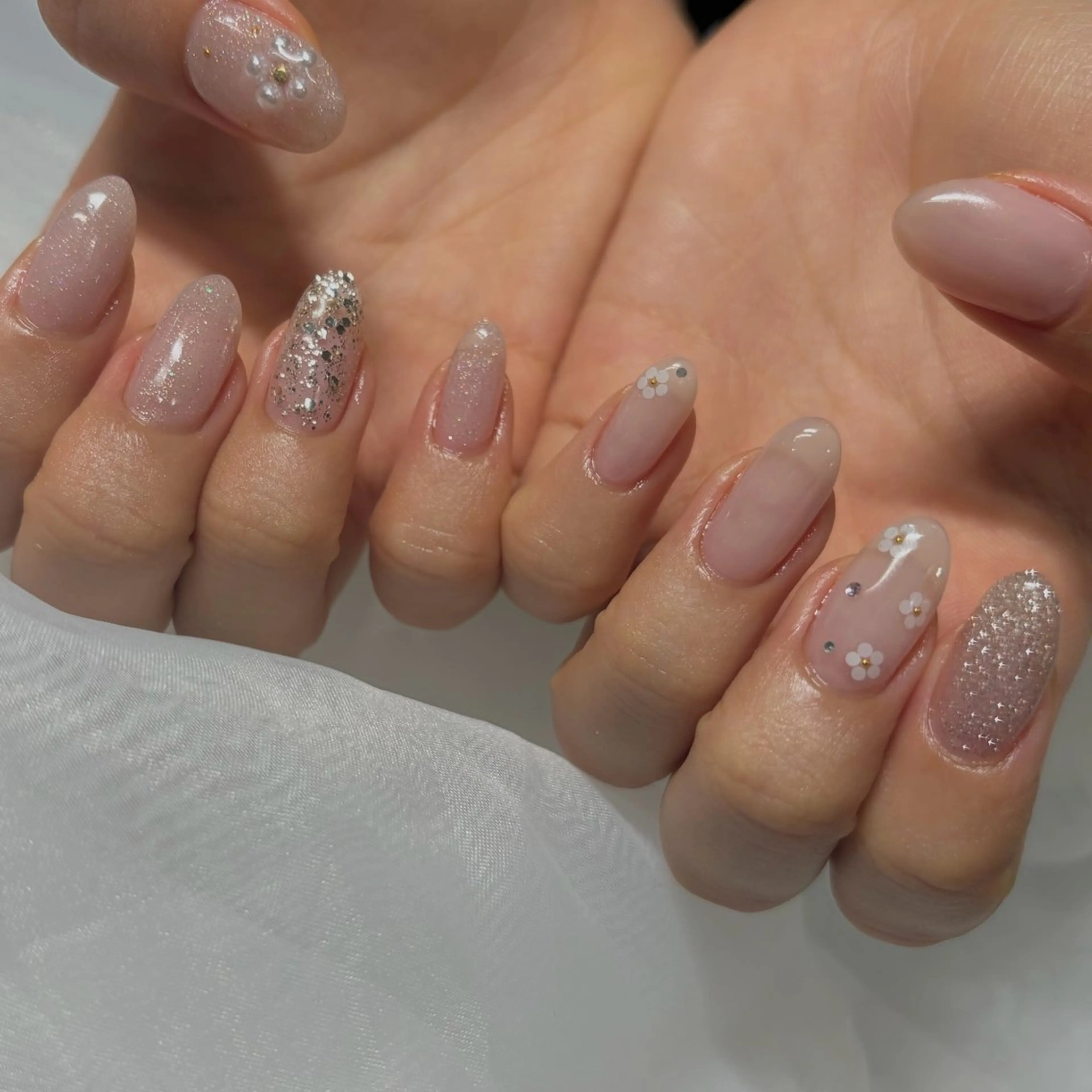 ネイル ハンドネイル eme_ Mayukaのネイルデザイン