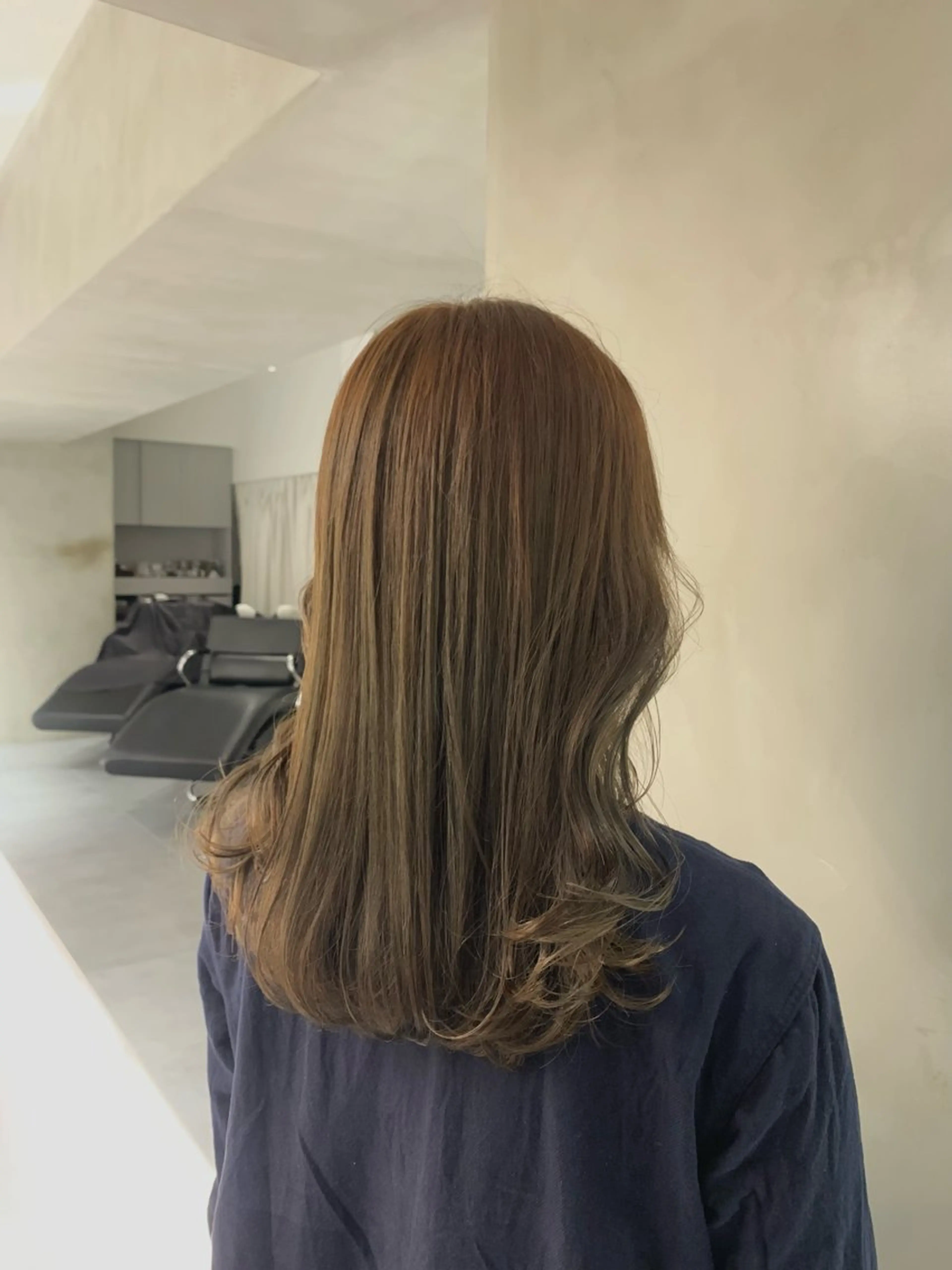 ロング ヘアカラー 🪞透明感カラー / yuu🪞のヘアスタイル