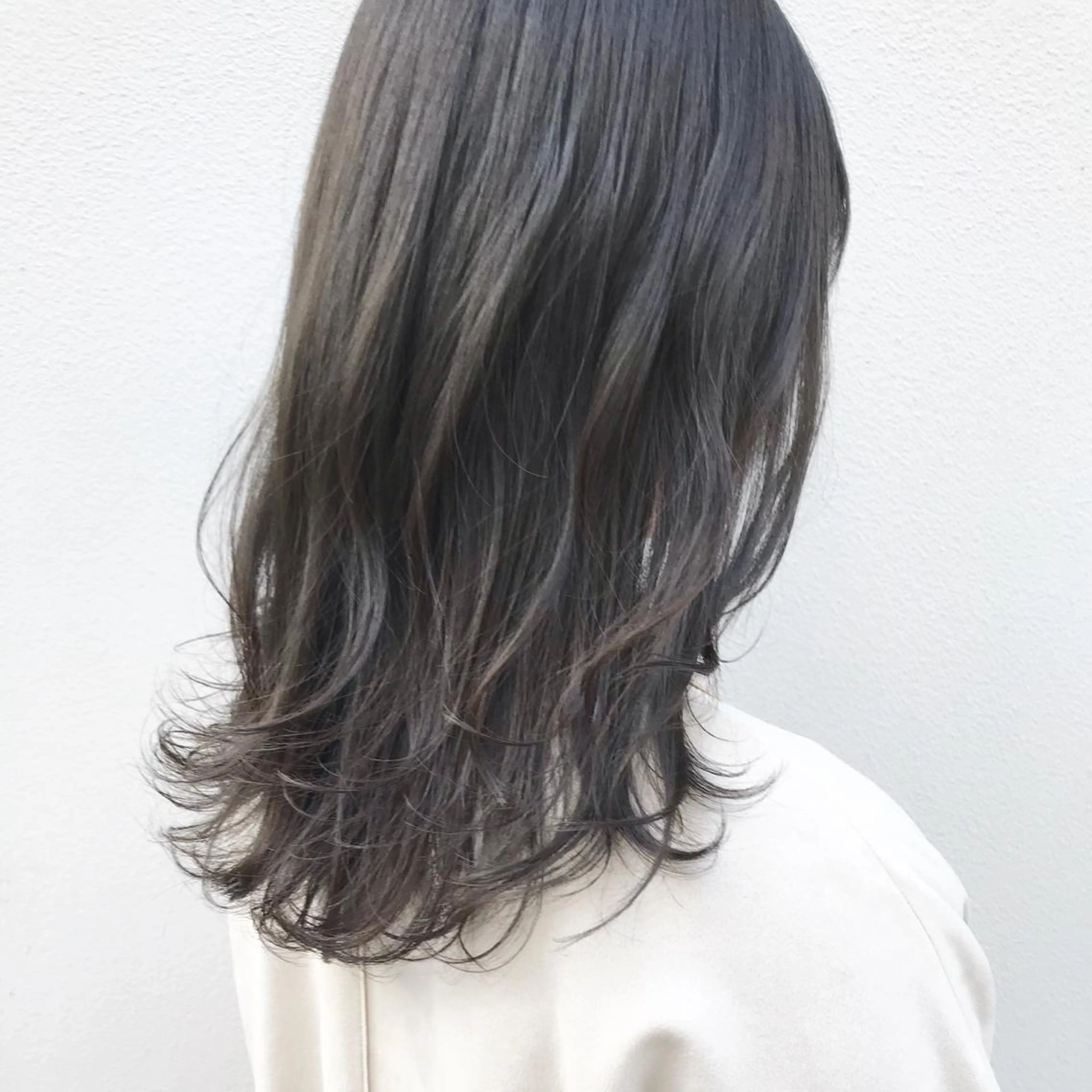 ミディアム カラー カット ヘアカラー トリートメント 嶋佐 昌大 シマサマオのヘアスタイル