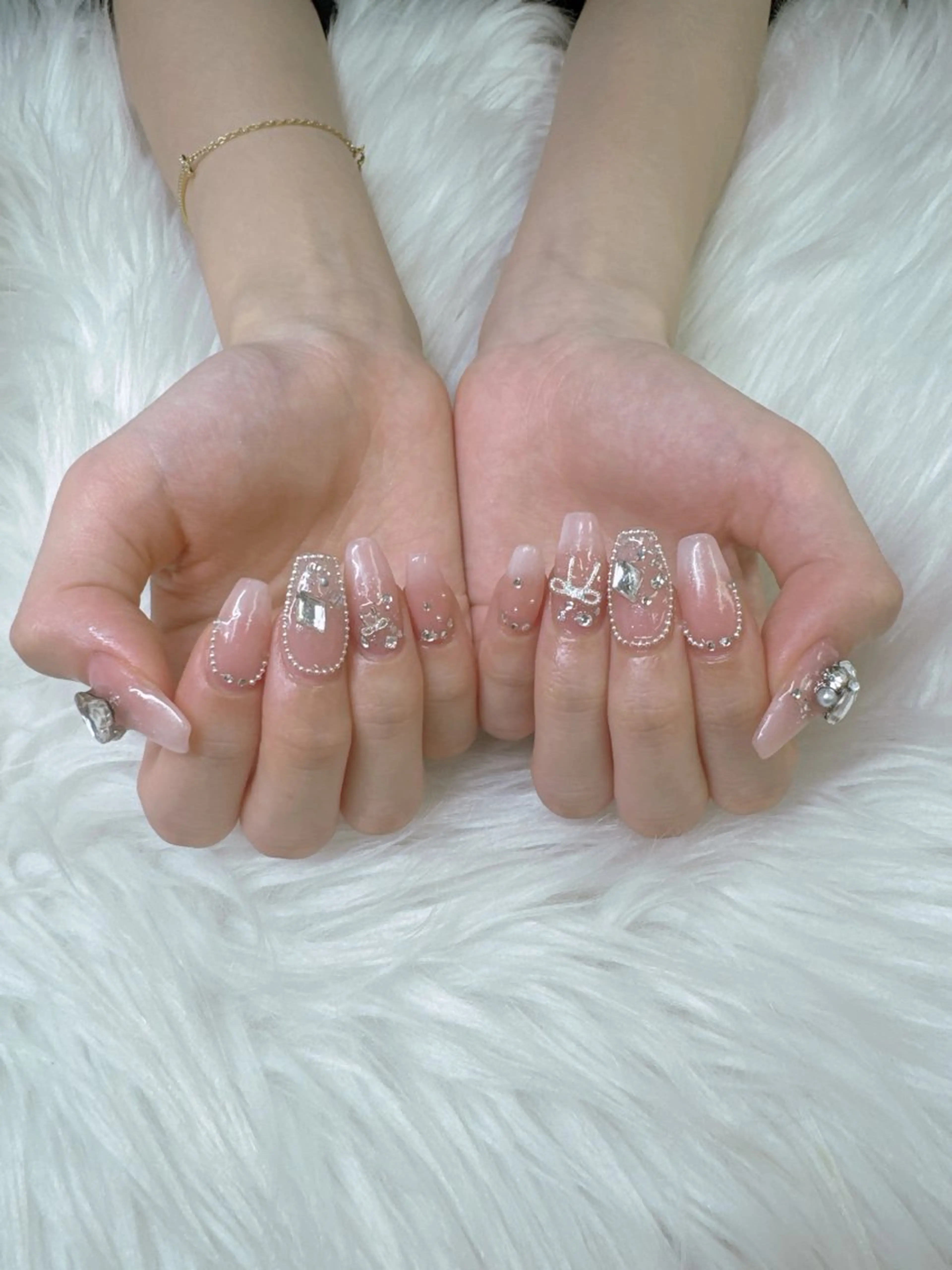 ネイル アートネイル べっ甲ネイル ボルドー チークネイル フレンチネイル フットネイル Queeens nailのネイルデザイン