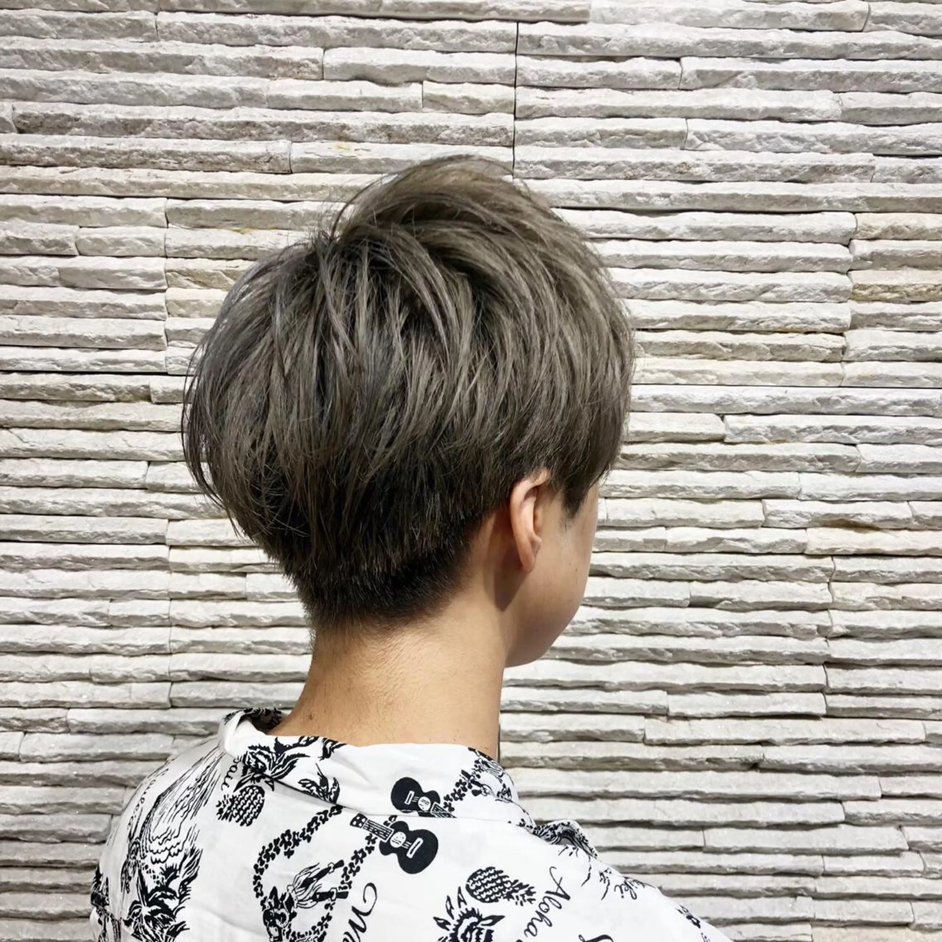 ショート メンズ 刈り上げ カット ✨ハイトーン カラー福岡拓也✨のヘアスタイル