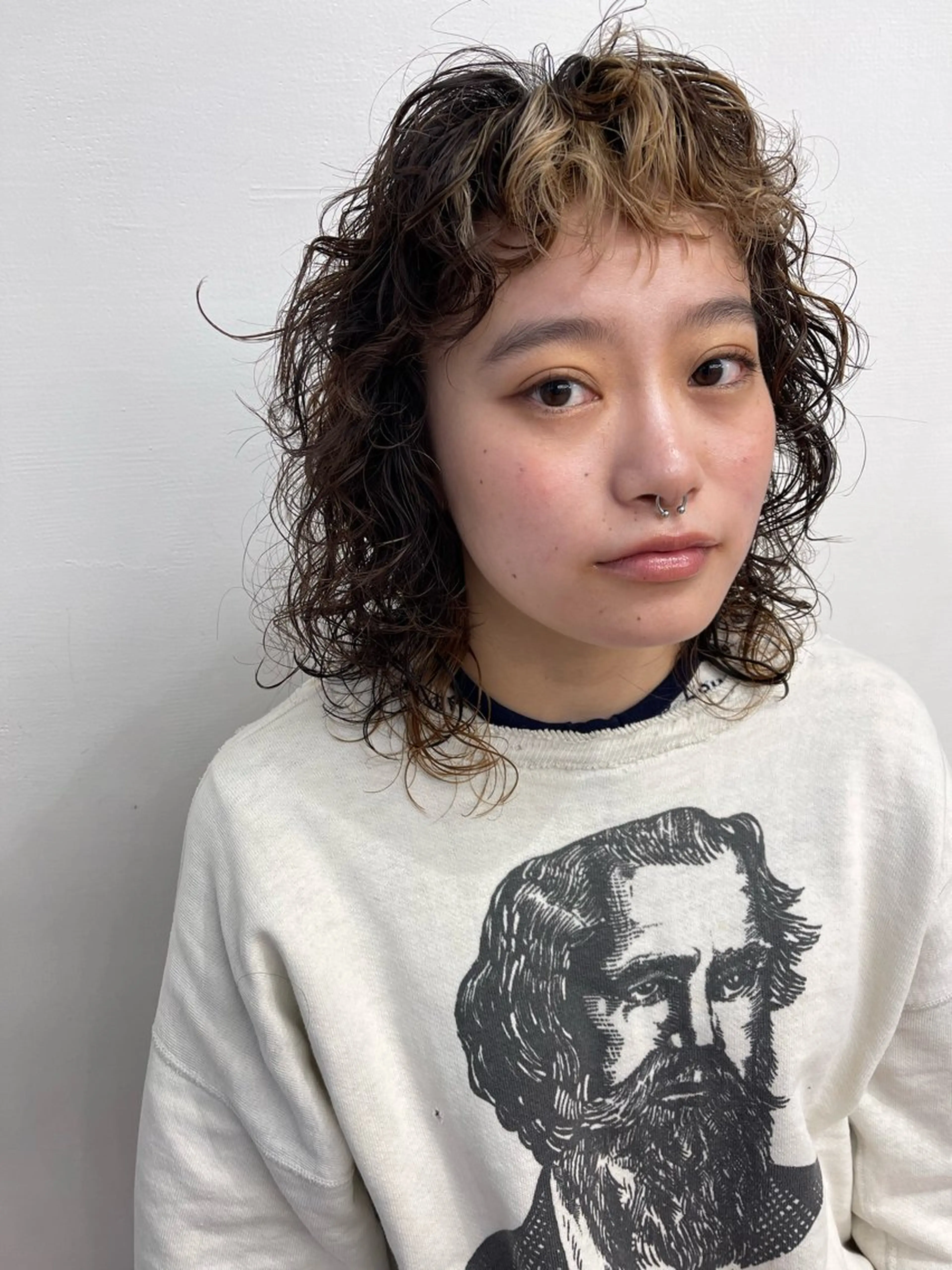 ミディアム パーマ カット パーマ トリートメント 💓パーマ，💗 レイヤーカットのヘアスタイル