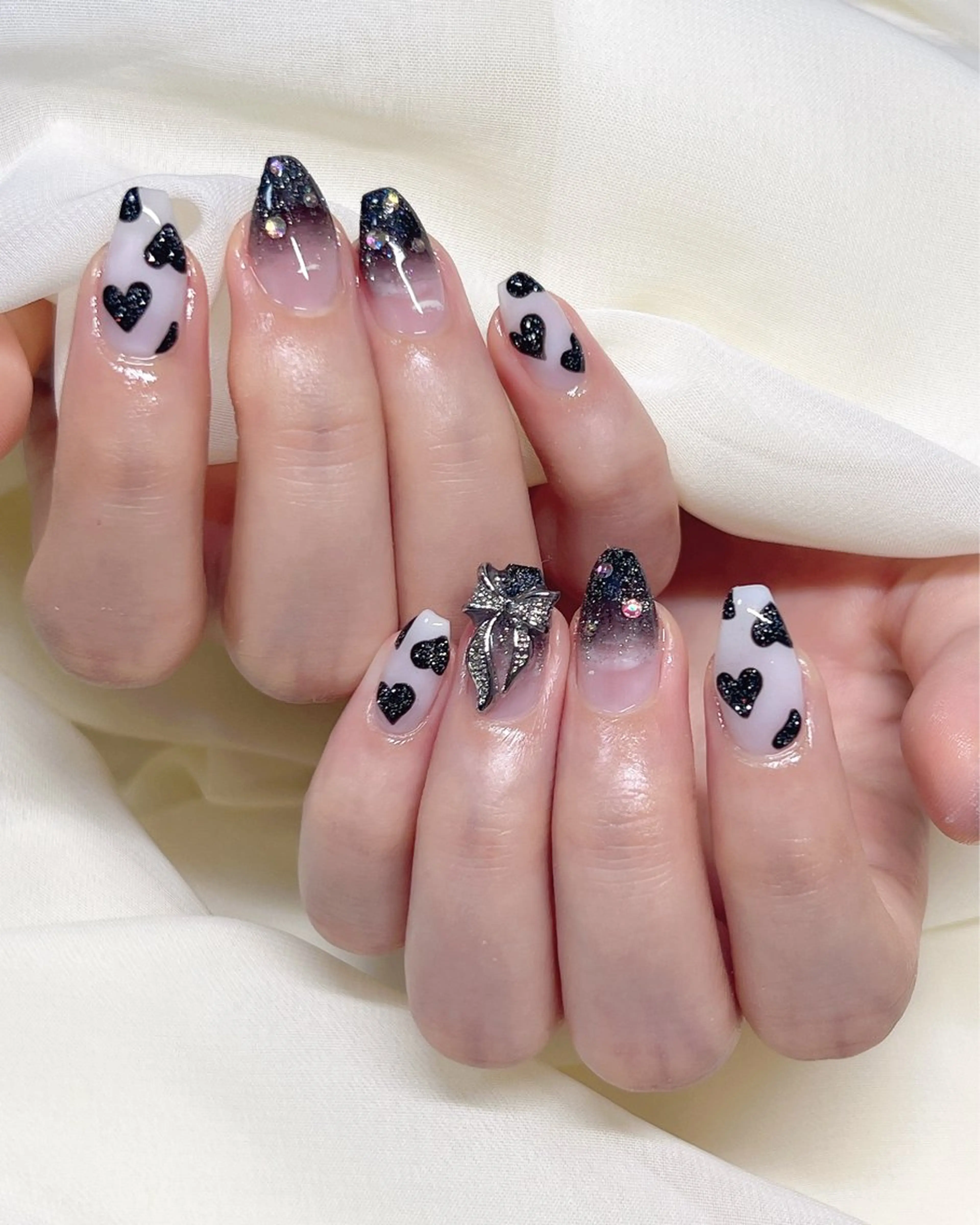ネイル アートネイル 持ち込み nail salon MUAのネイルデザイン