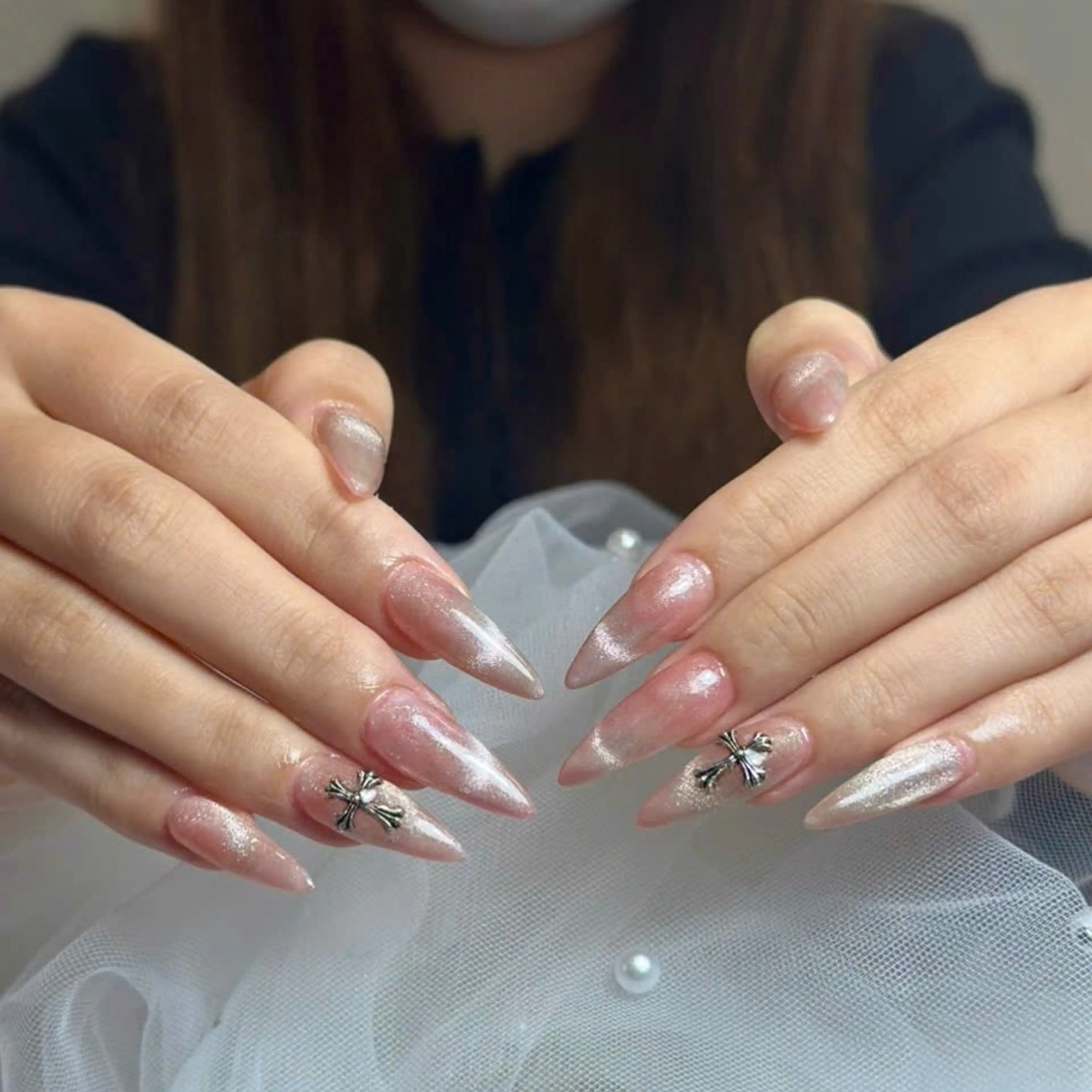 ネイル キラキラネイル 韓国ネイル ロングネイル ワンホンネイル ハンドネイル Haruki Nail Salonのネイルデザイン