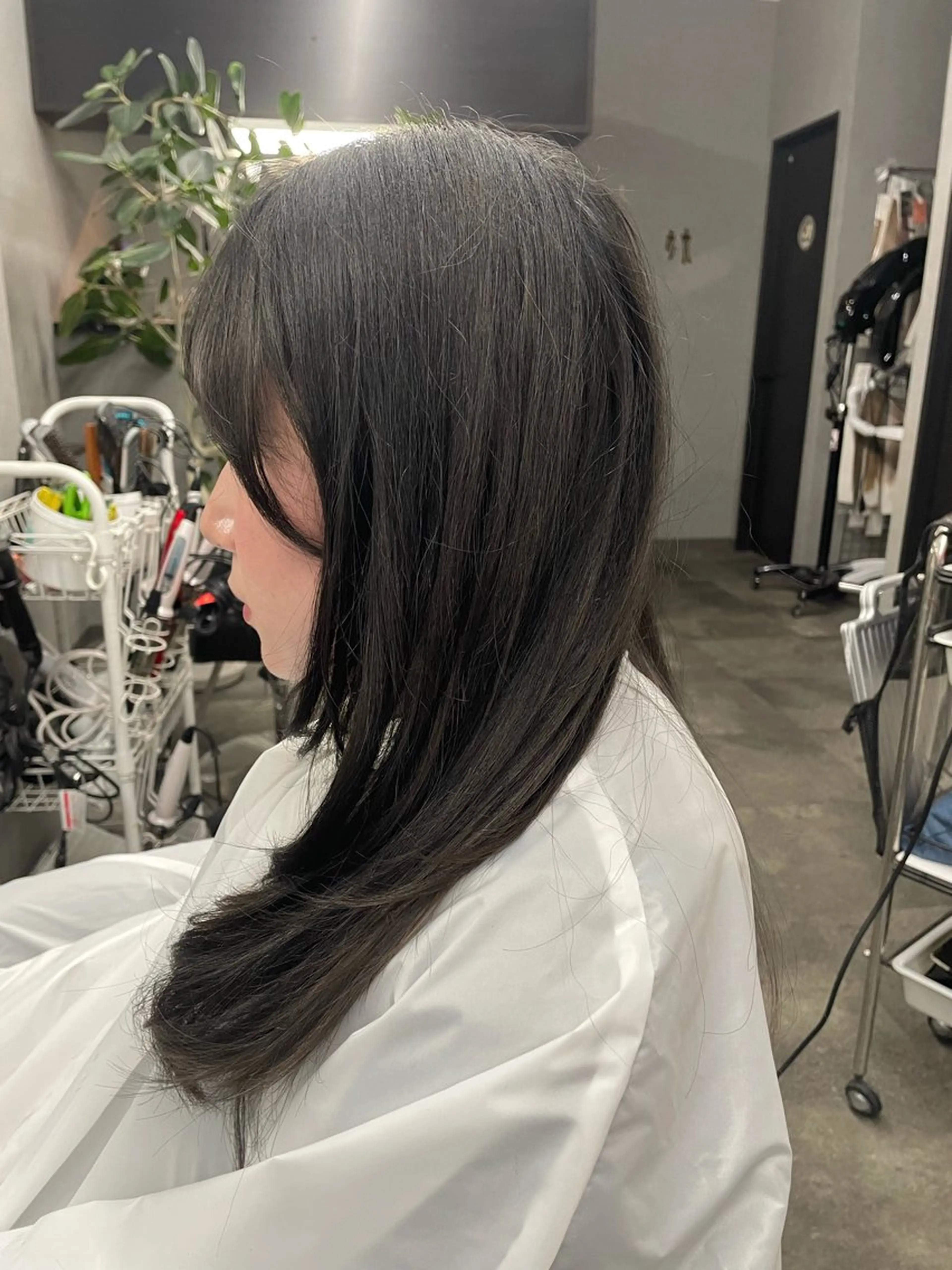 ミディアム レイヤーカット カット 🌹ミラクル美容師 🌹くっぽのヘアスタイル