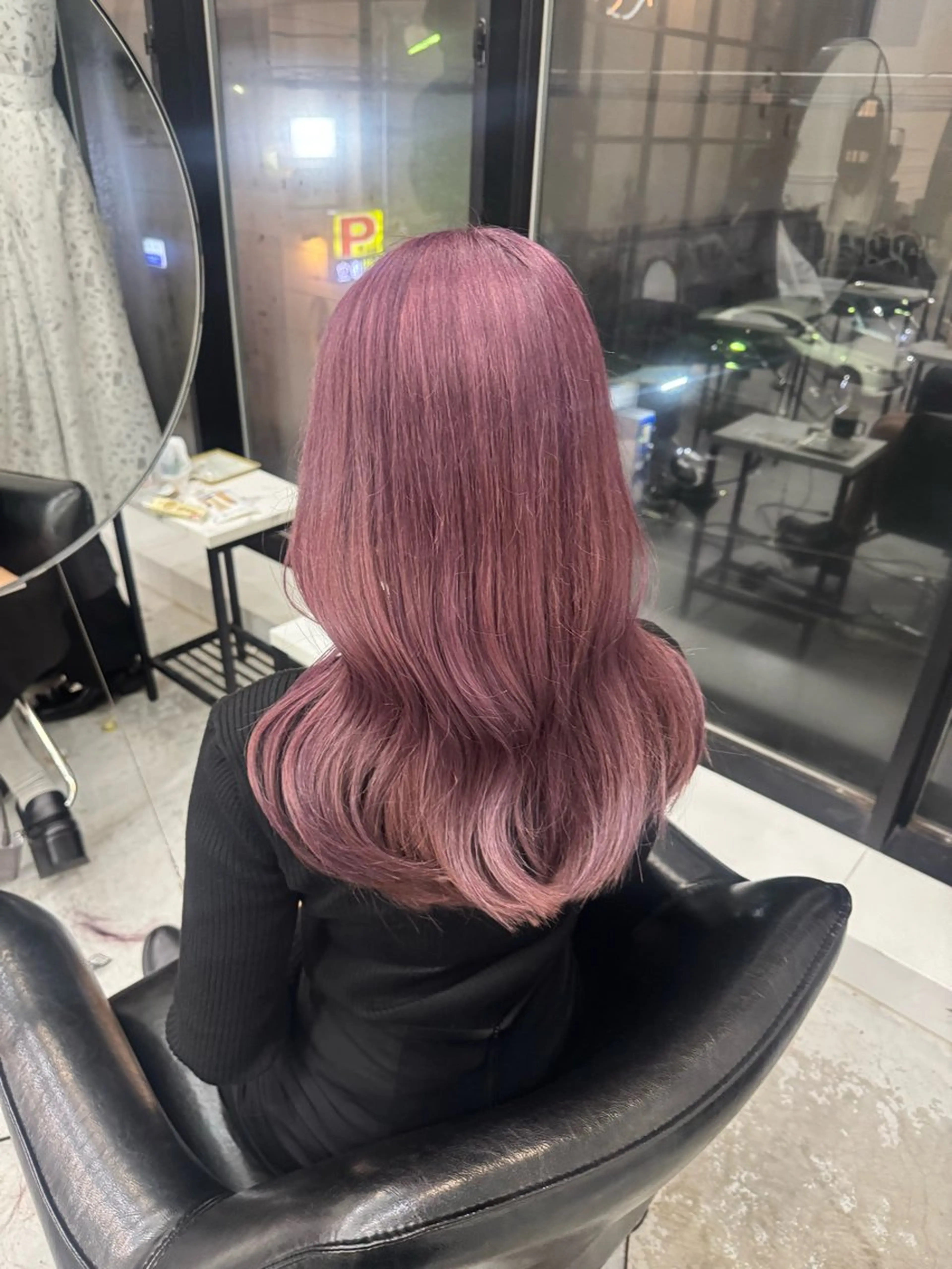 セミロング ピンクラベンダー カット ヘアカラー トリートメント 佐伯 鼓乃美のヘアスタイル