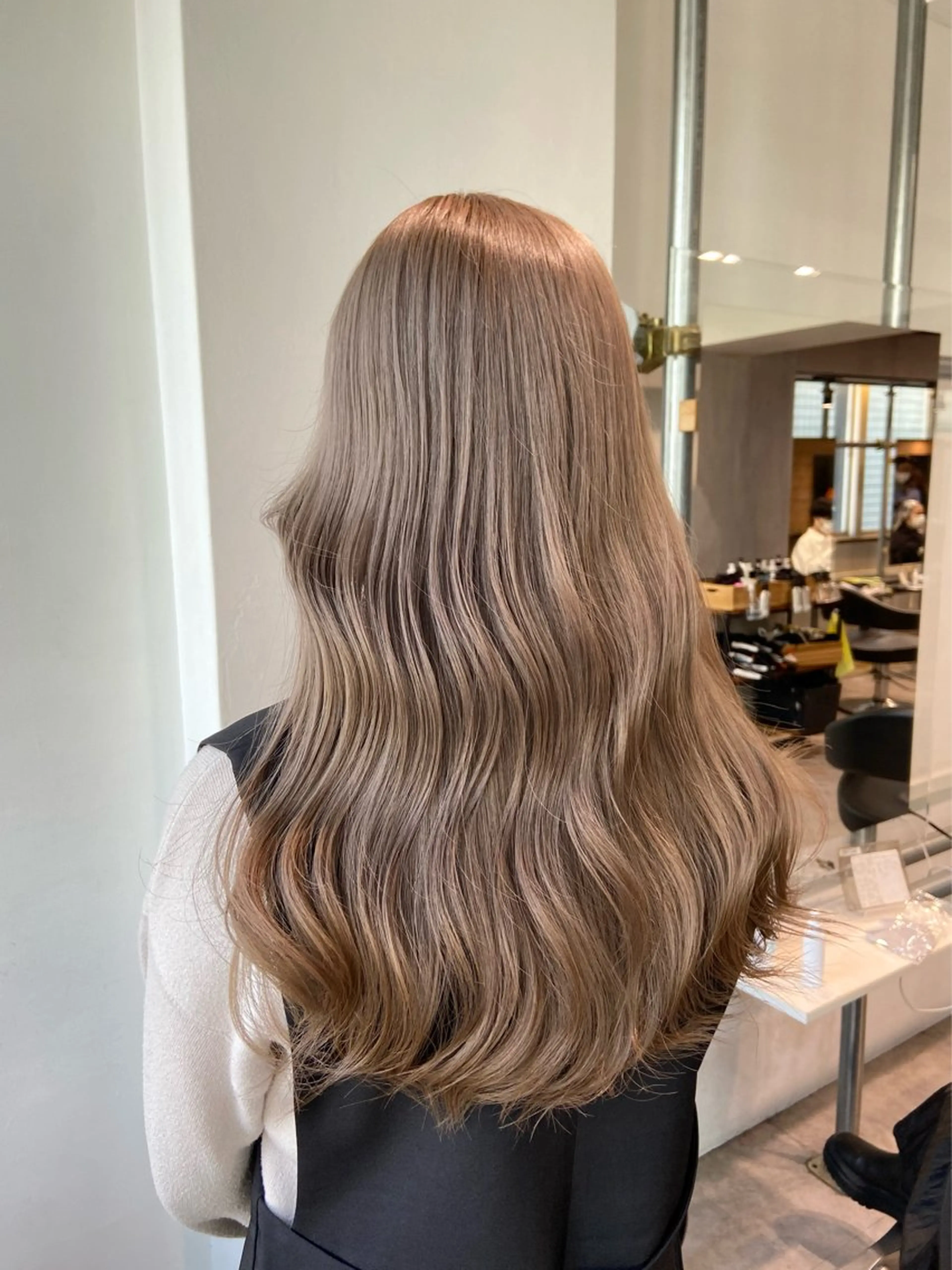 ロング カラー ヘアアレンジ トレンドモテカラー 🩷色落ちまで可愛くのヘアスタイル