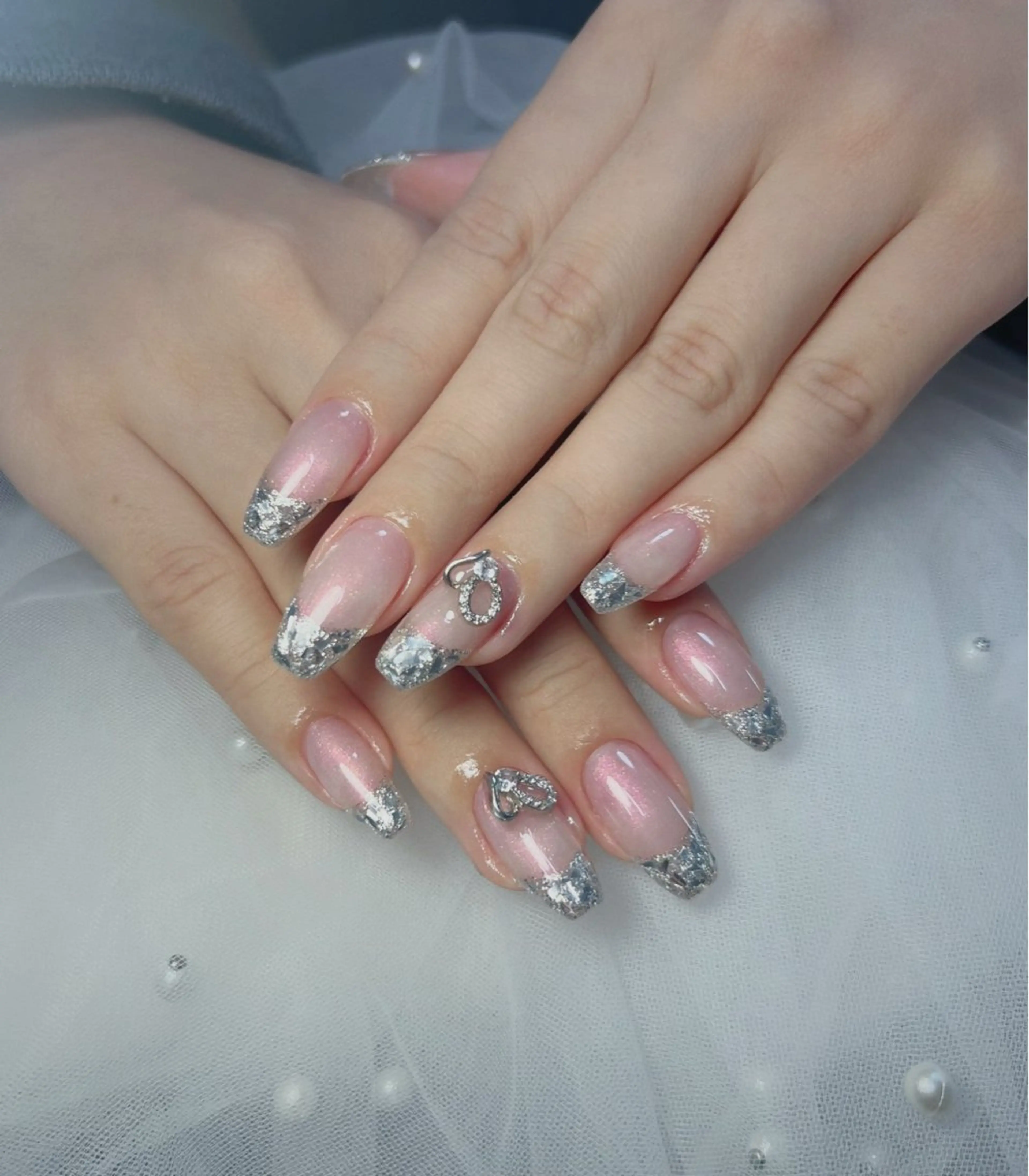 ネイル オーロラネイル 長さ出し フットネイル 韓国ネイル ラメ(グリッター) ハンドネイル 👍thumbs up nail👍のネイルデザイン