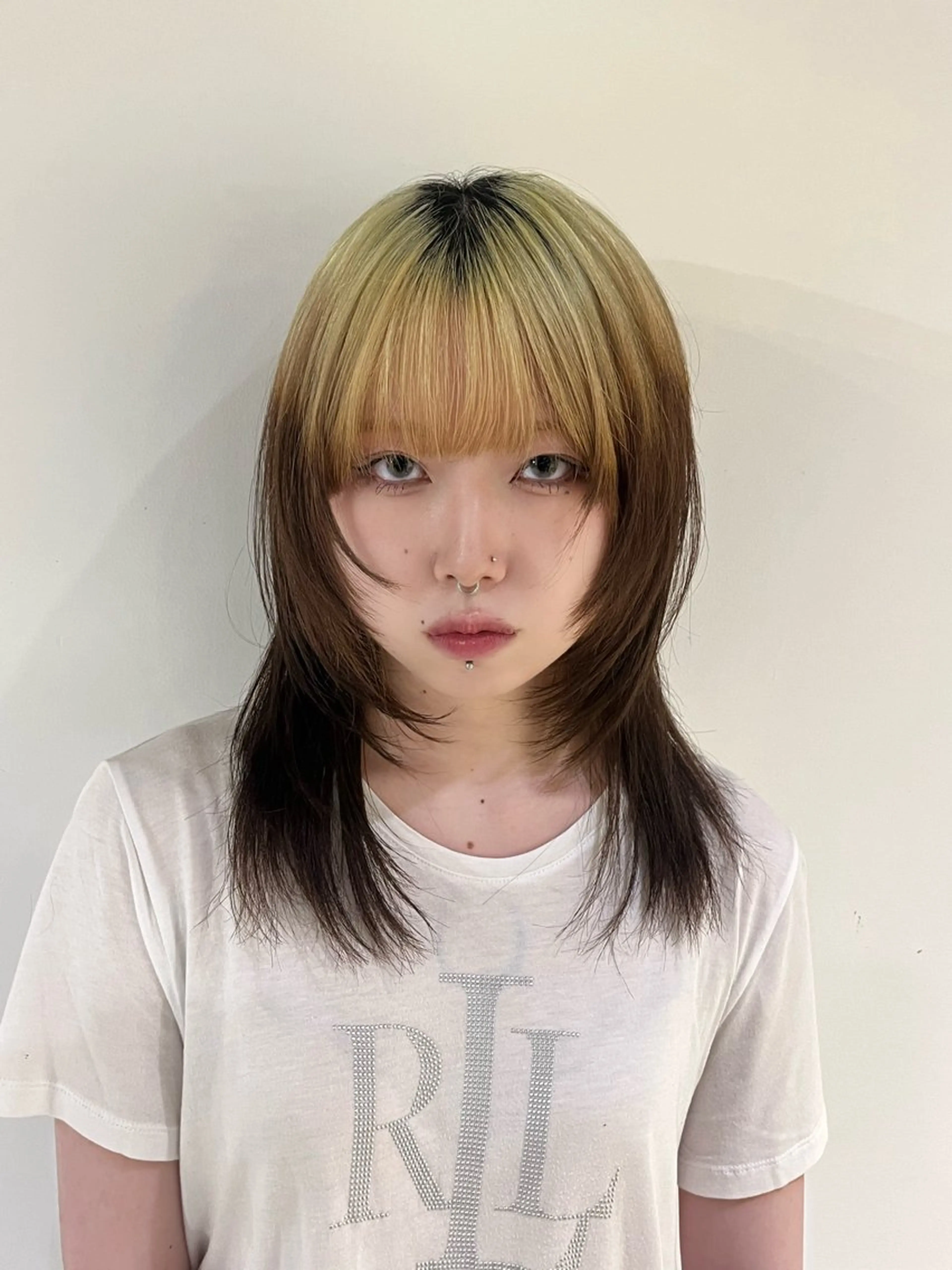 ミディアム カラー ウルフカット カット ヘアカラー トリートメント 池袋/ウルフ /AMATOKYOのヘアスタイル