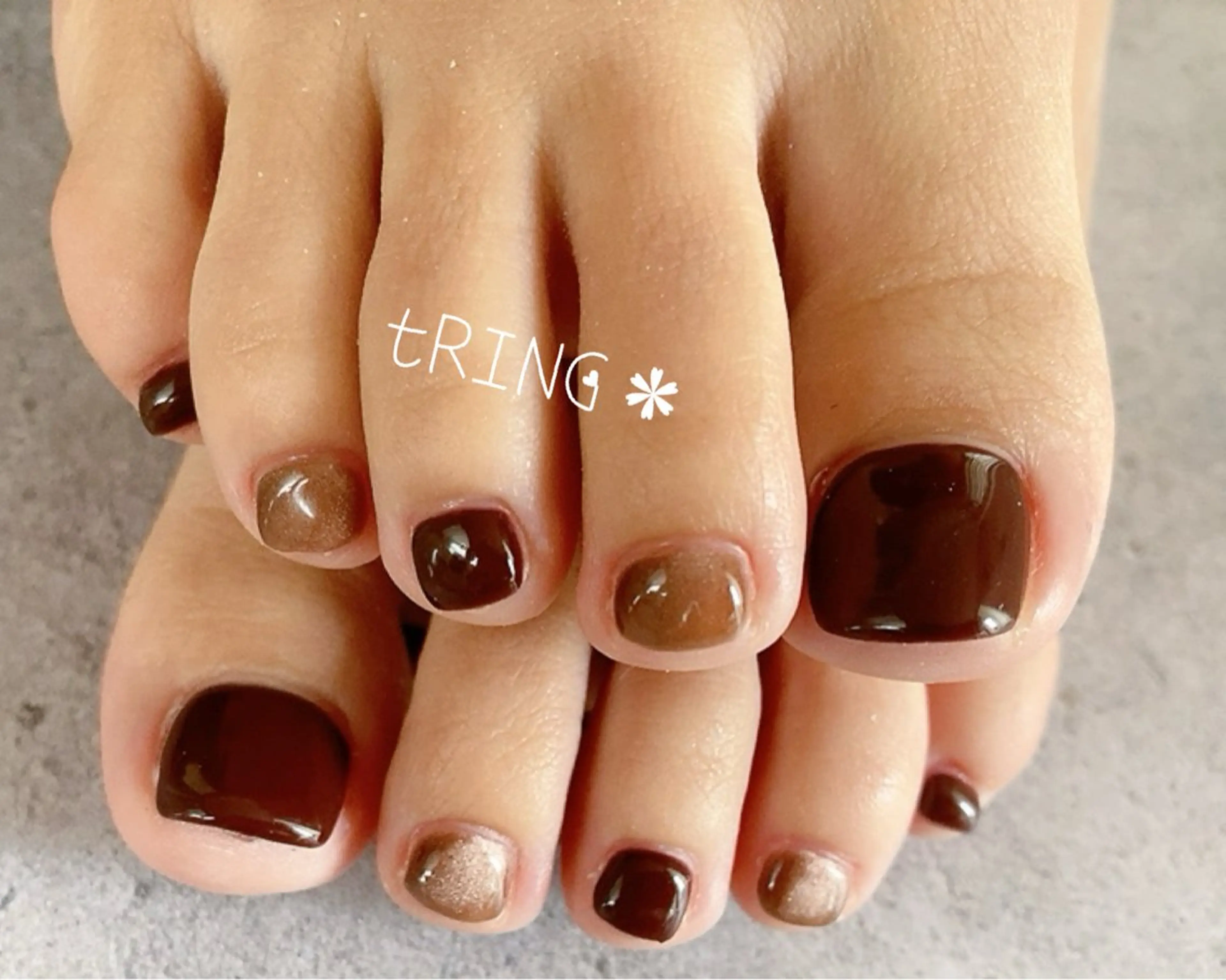 ネイル ワンカラーネイル フットネイル tRING＊ しいの木台のネイルデザイン