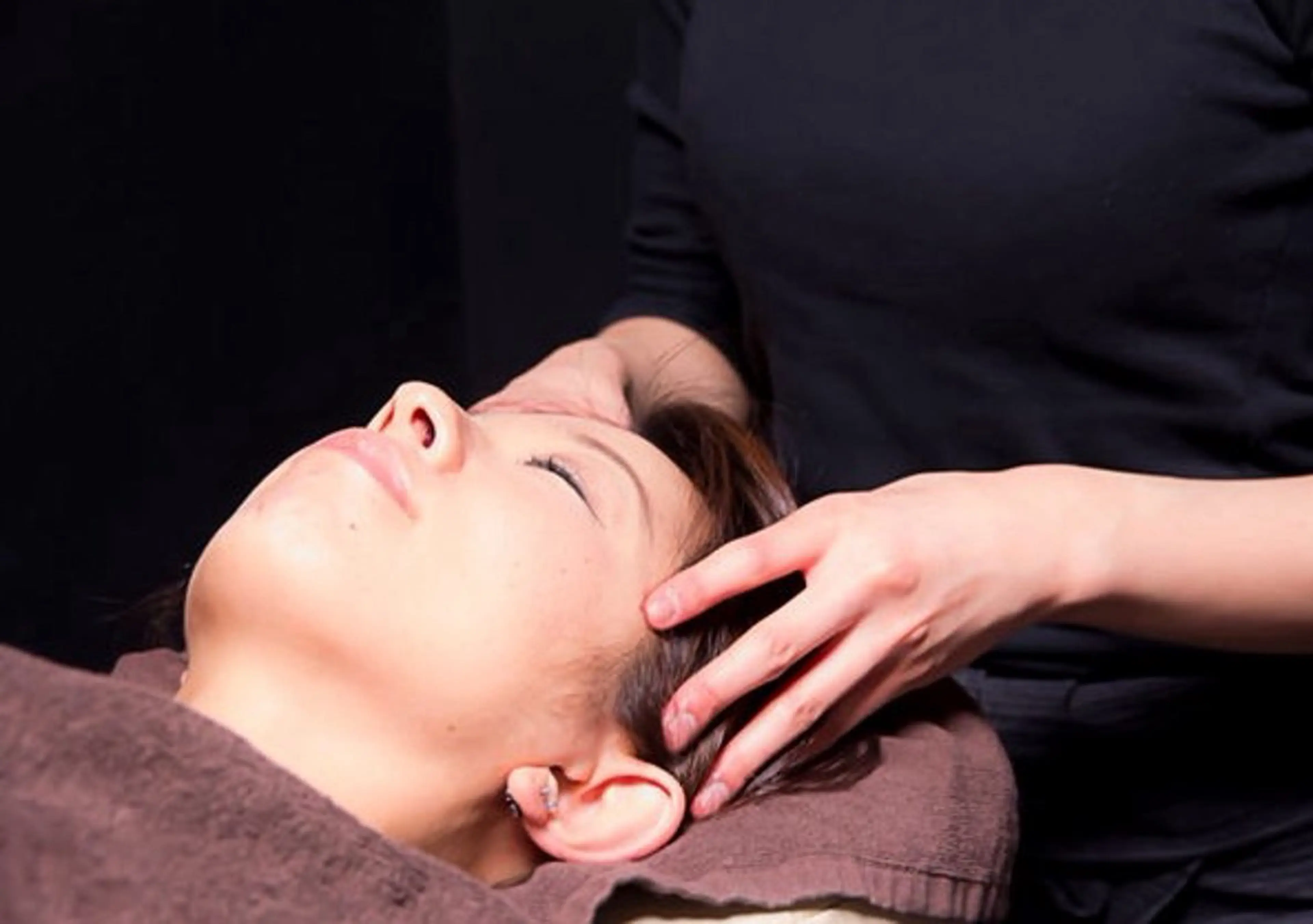 【眼精疲労や花粉症のだるさに！】首こり肩こりと脳の疲れ集中限定メニュー　かっさヘッドスパ45分の写真