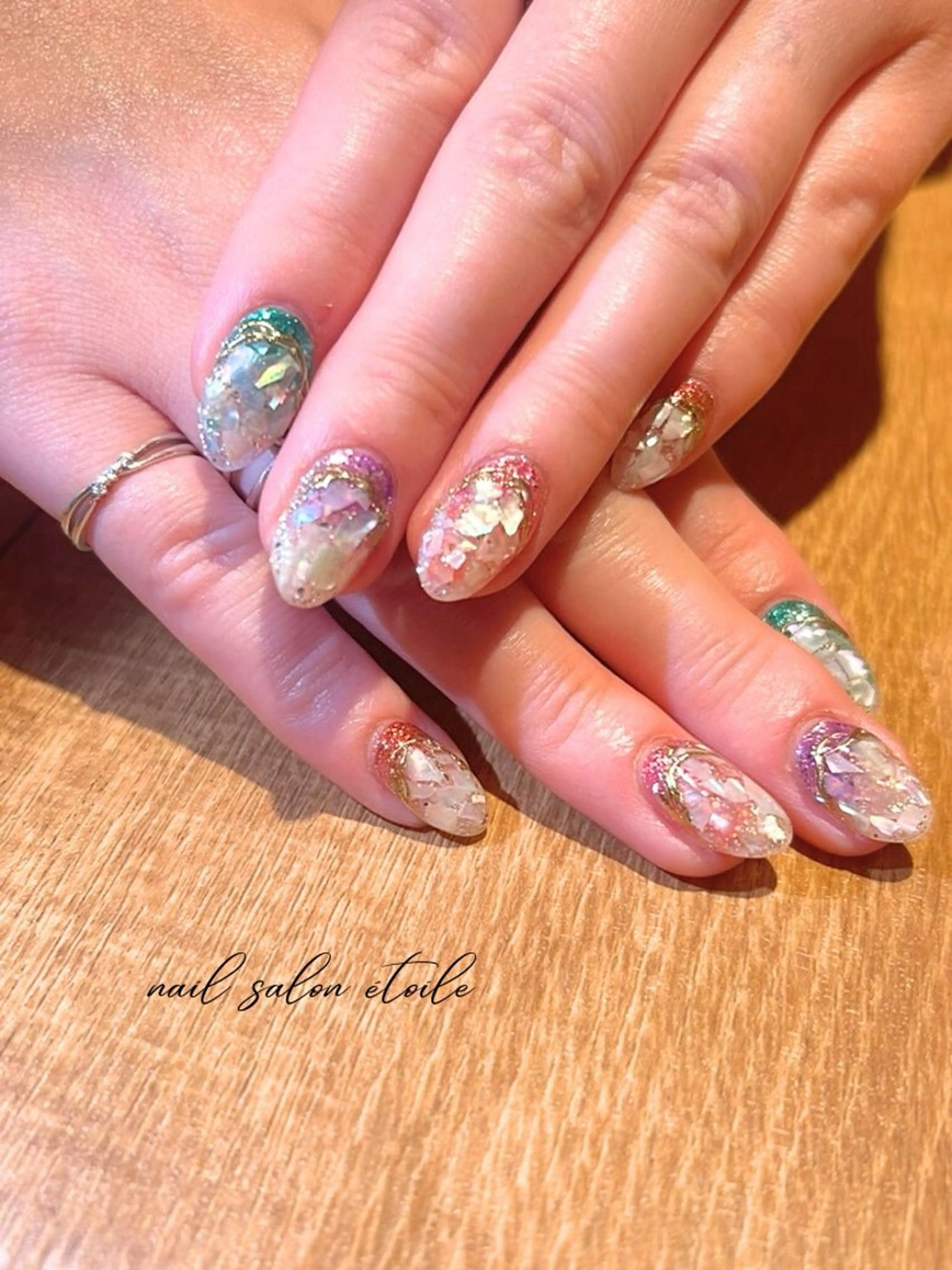 ネイル キラキラネイル 夏ネイル ハンドネイル nail salon étoileのネイルデザイン