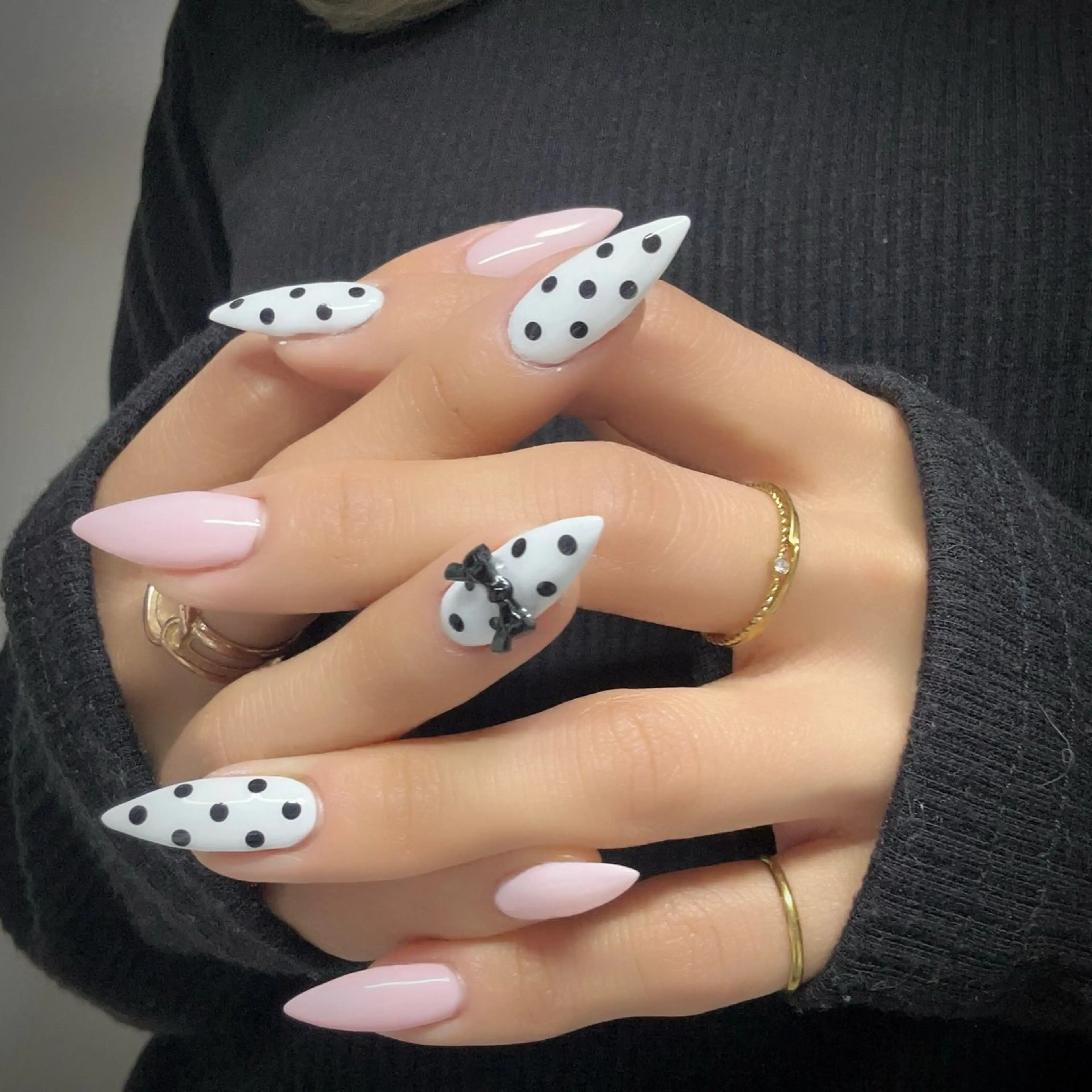 ネイル ドット ハンドネイル ANNE綾瀬店 eriのネイルデザイン