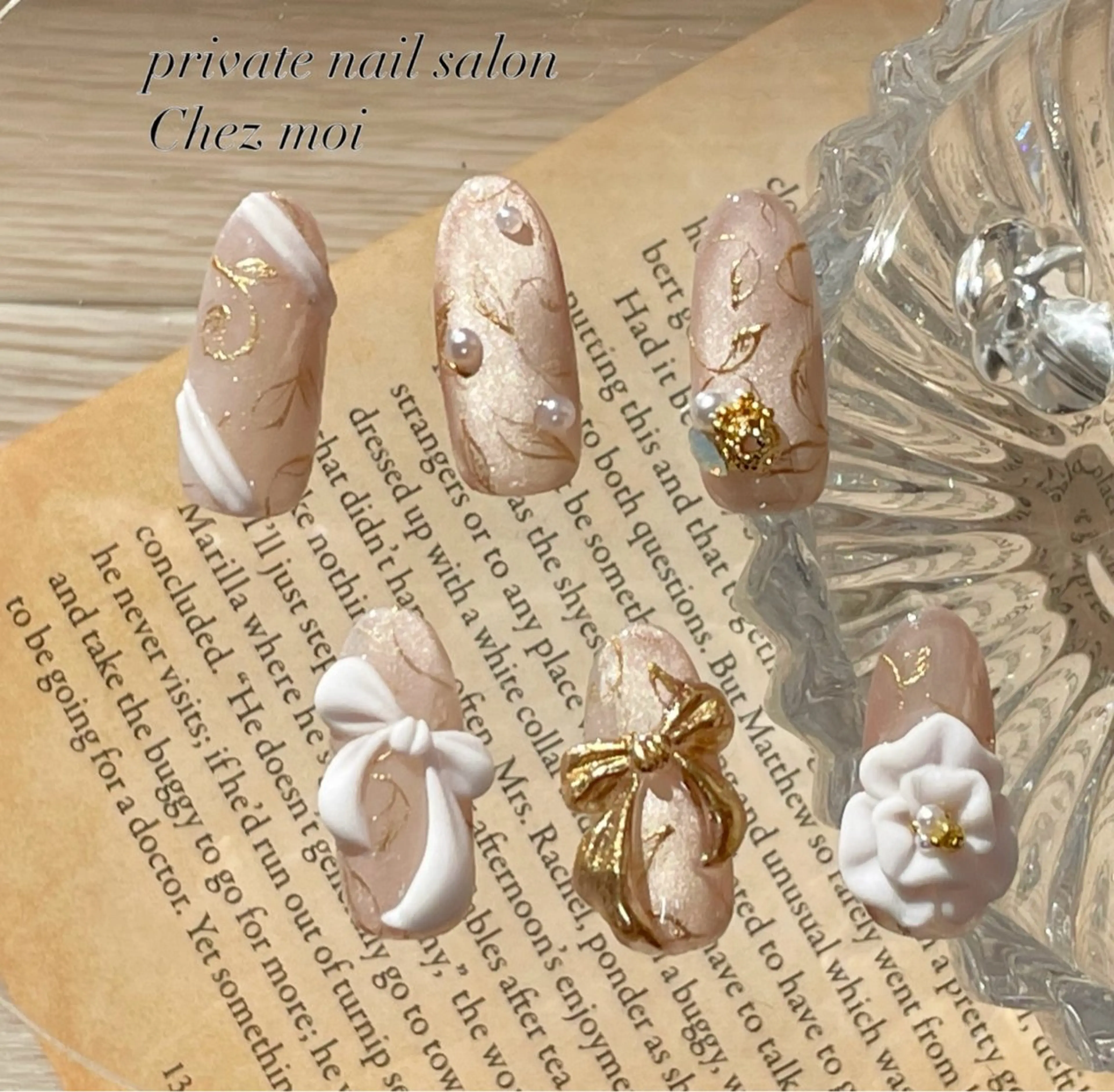 ネイル KOMINE TOMOKOのネイルデザイン