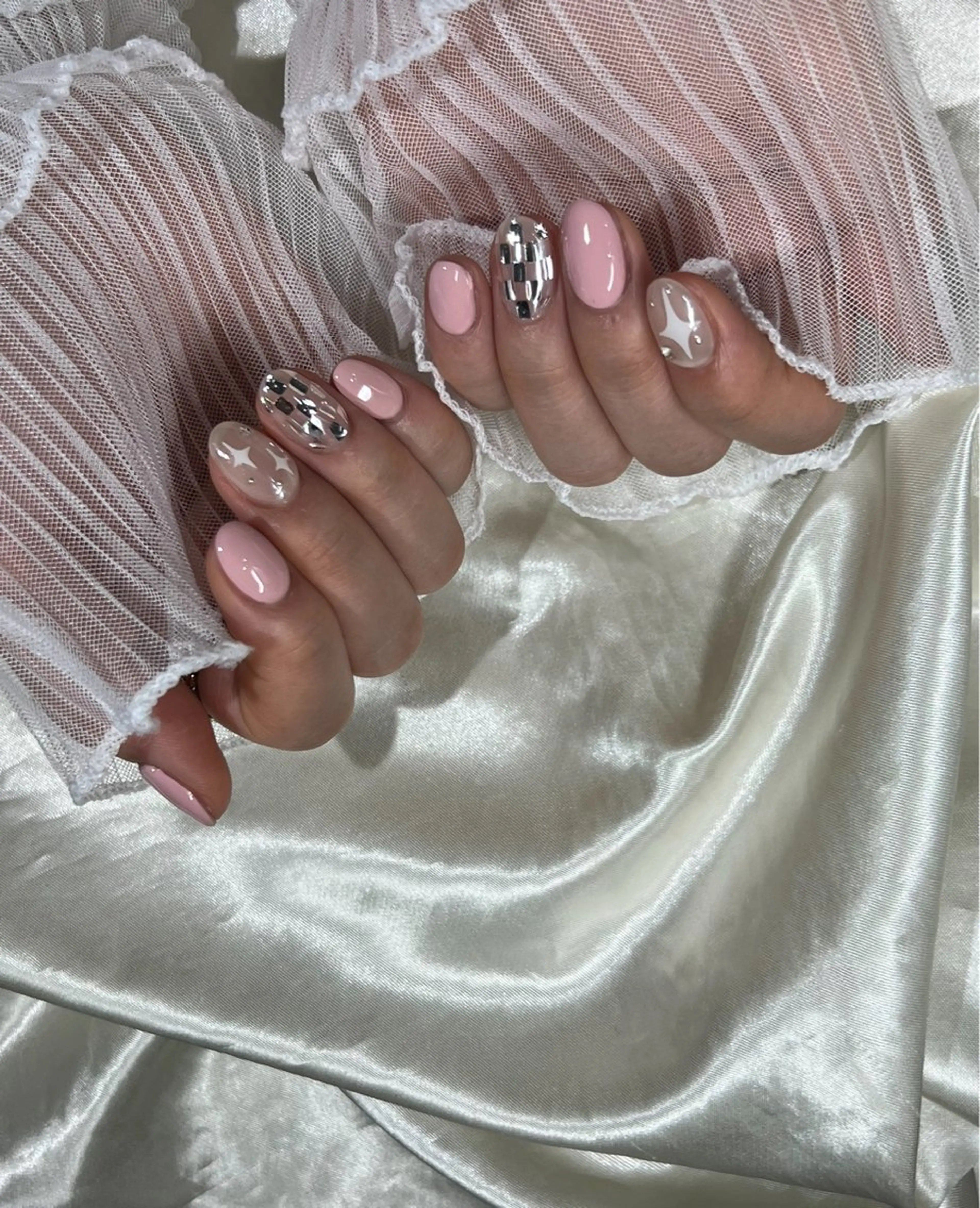 ネイル キラキラネイル 持ち込み ピンク Charme. NOBUKOのネイルデザイン