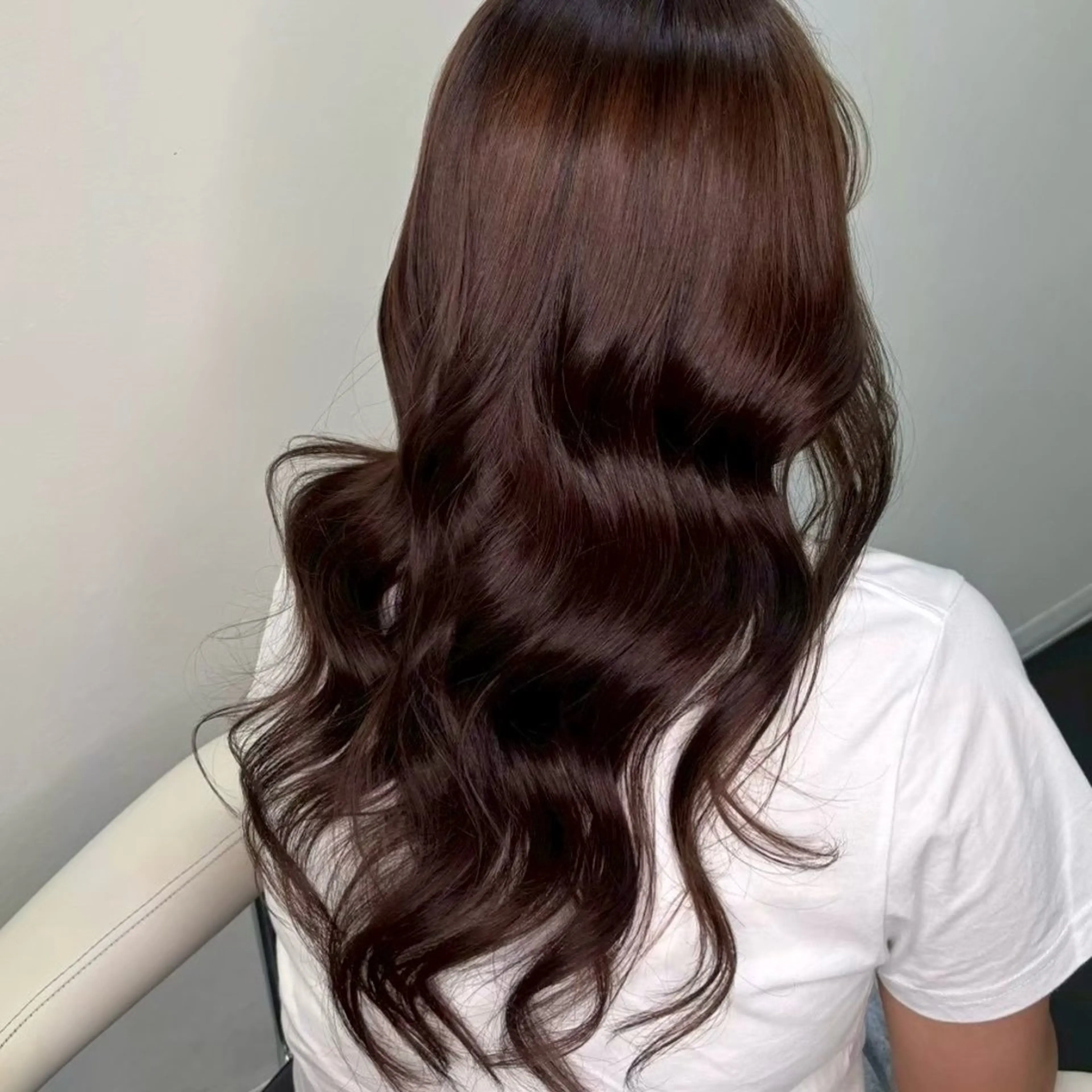 ロング カット ヘアカラー OTOHA OLUOLUのヘアスタイル