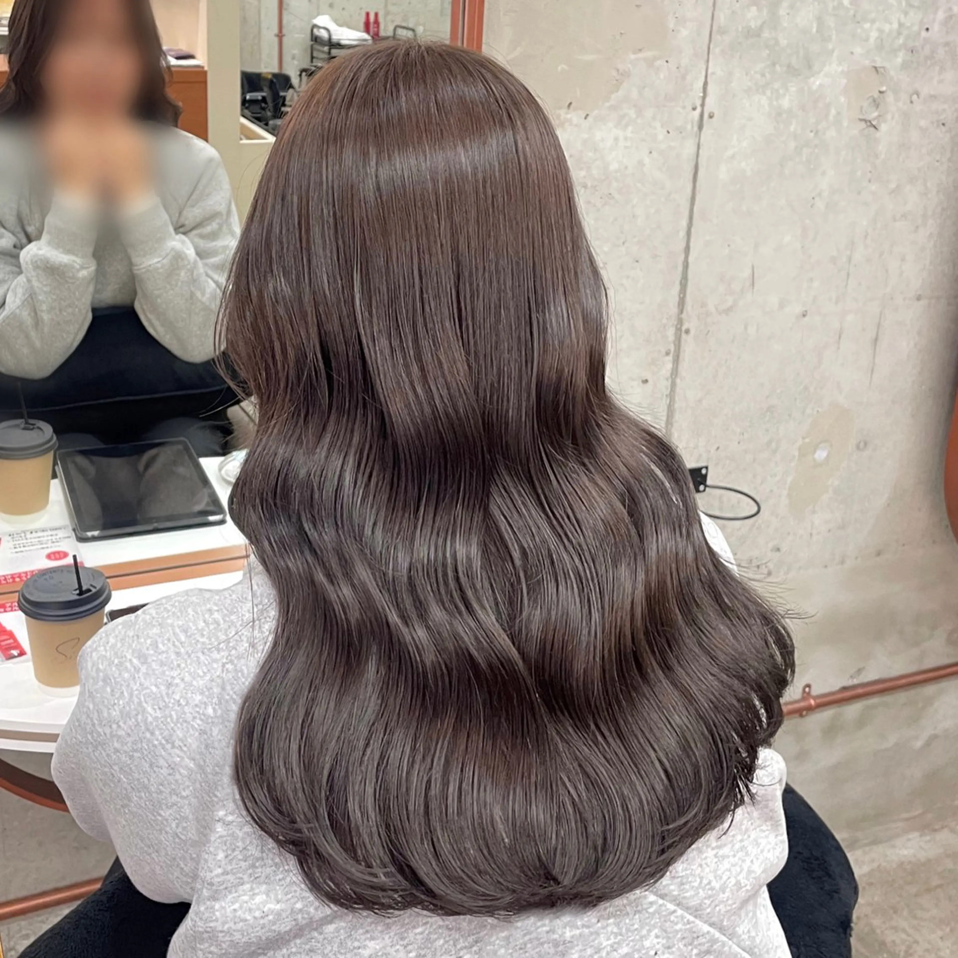 ロング カラー ショコラグレージュ グレージュ カット ヘアカラー トリートメント noii / 伊藤 愛莉のヘアスタイル
