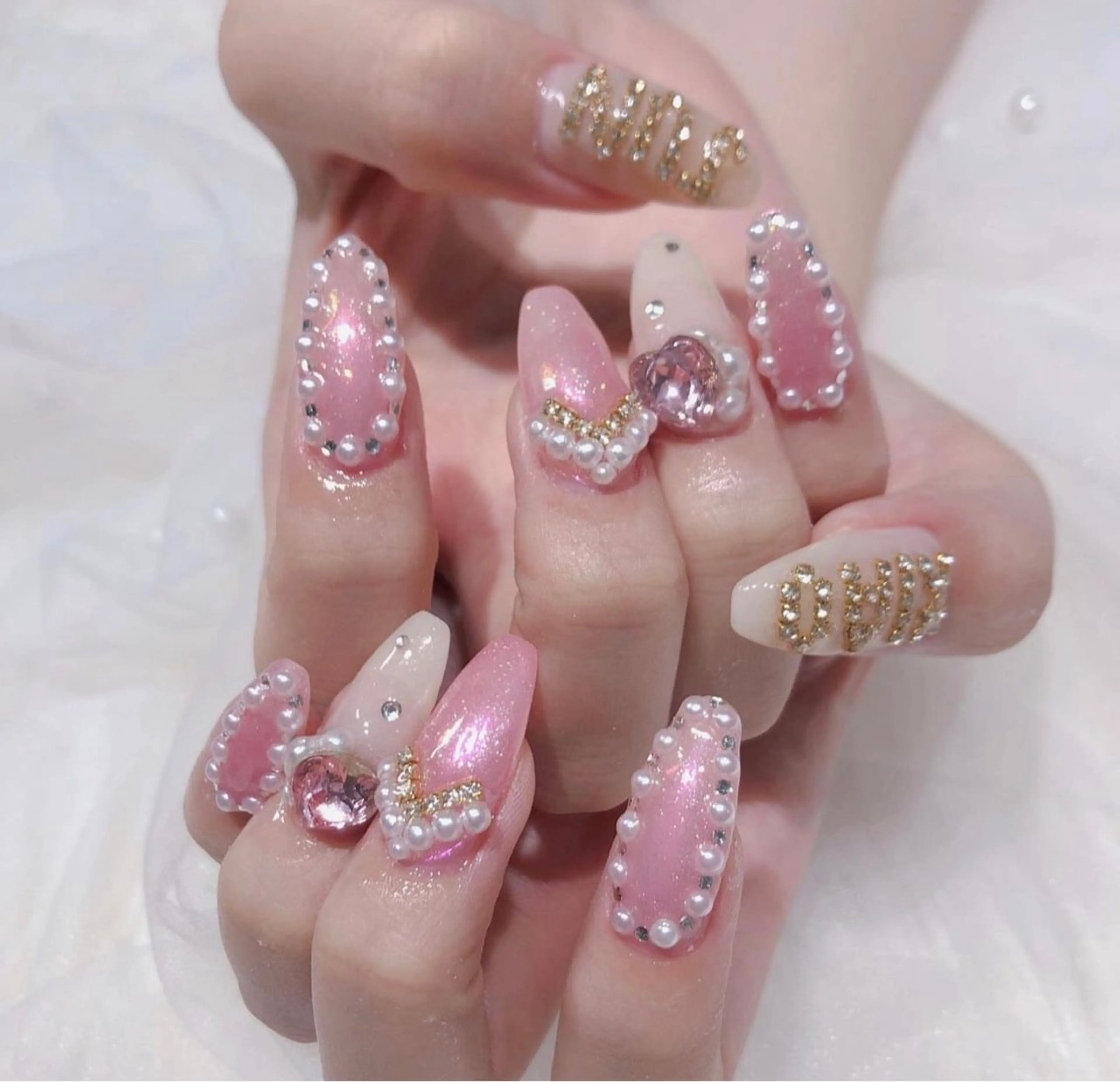 ネイル Miouミオン ネイルサロンのネイルデザイン