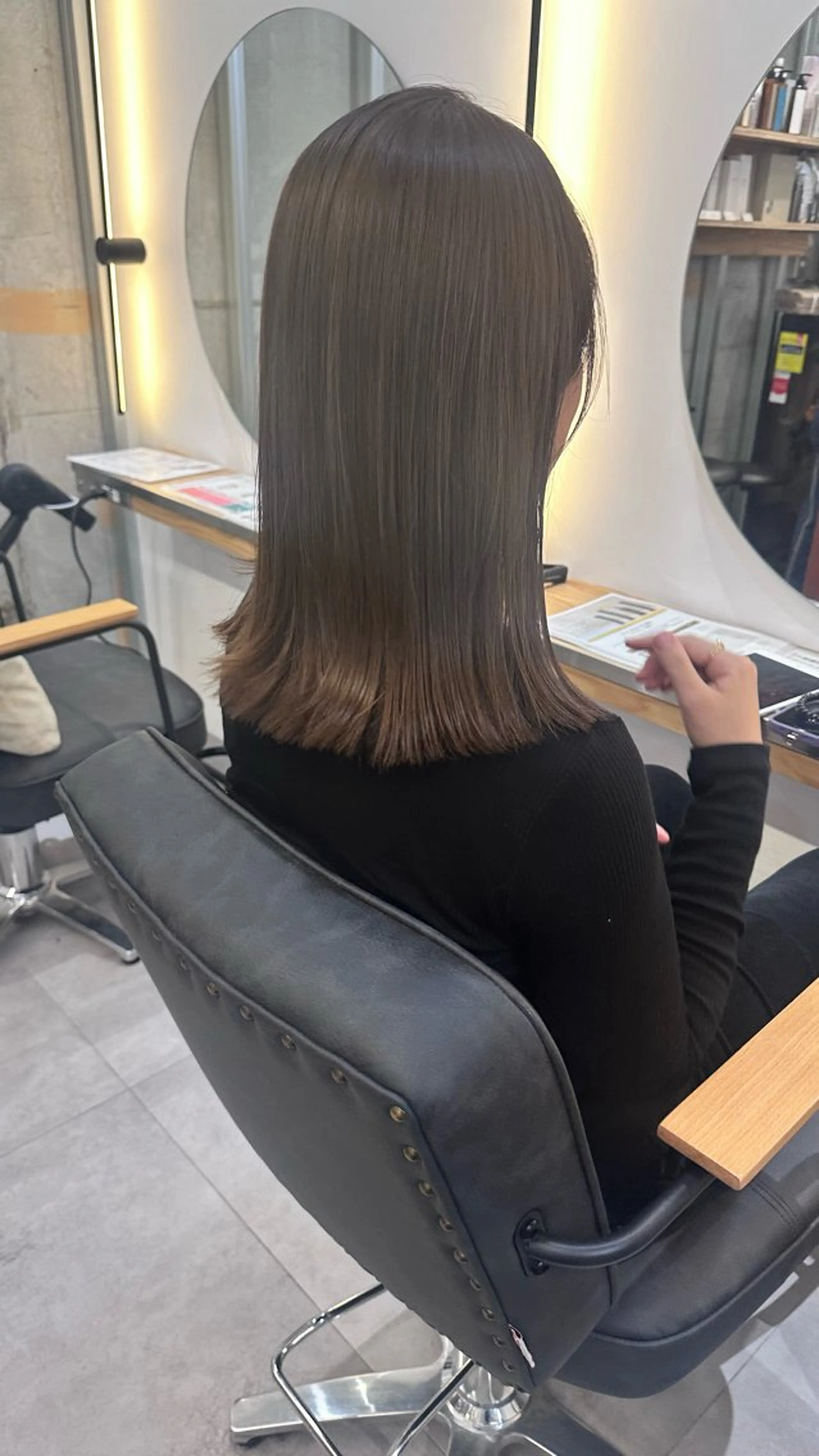 ミディアム カラー ヘアカラー トリートメント ace share salon 梅田店所属・吉田勇人🩶レイヤー •透明感カラー•暗髪のヘアスタイル