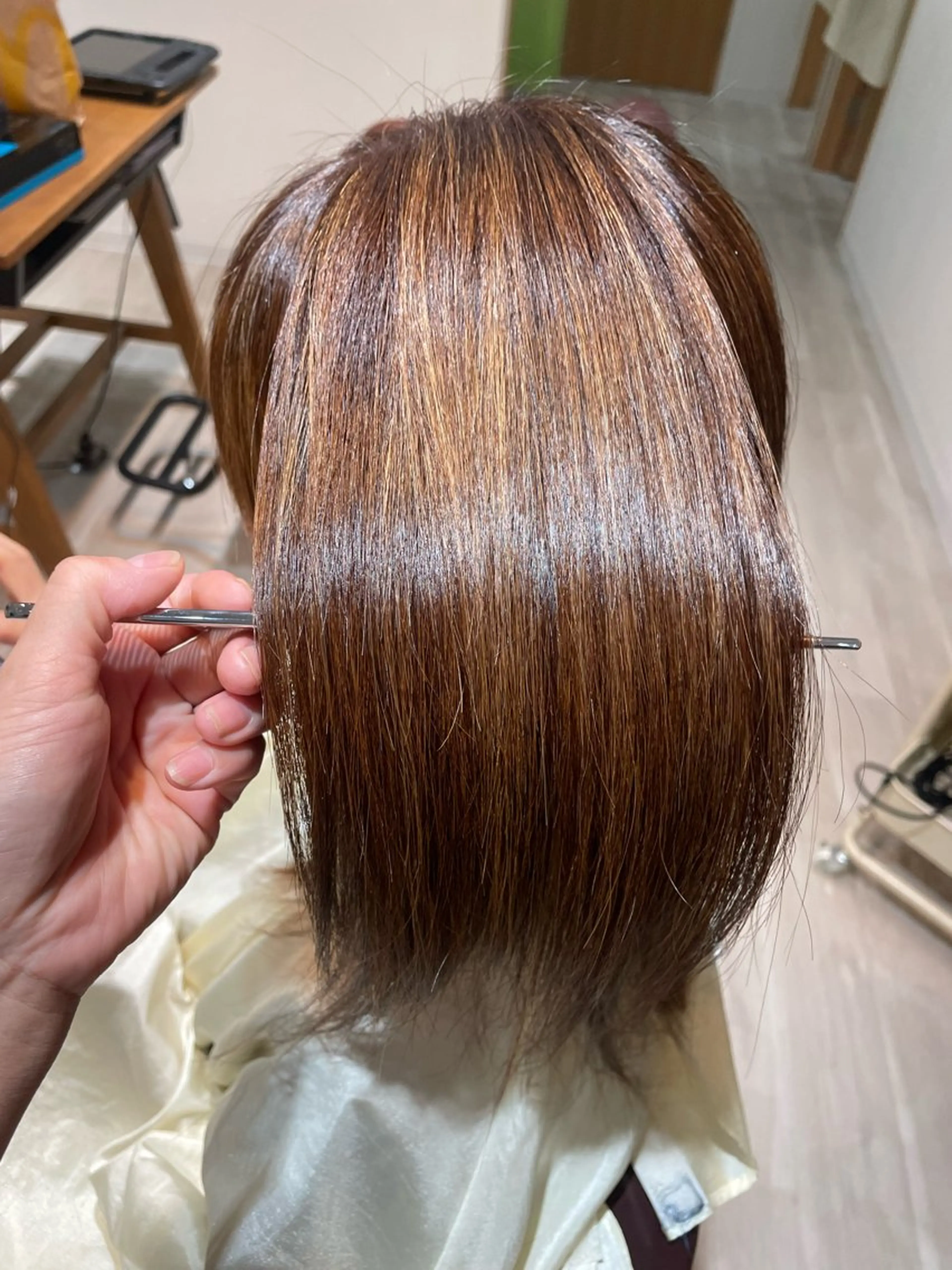 【髪にハリを🩵】髪質改善カラー+カットの写真