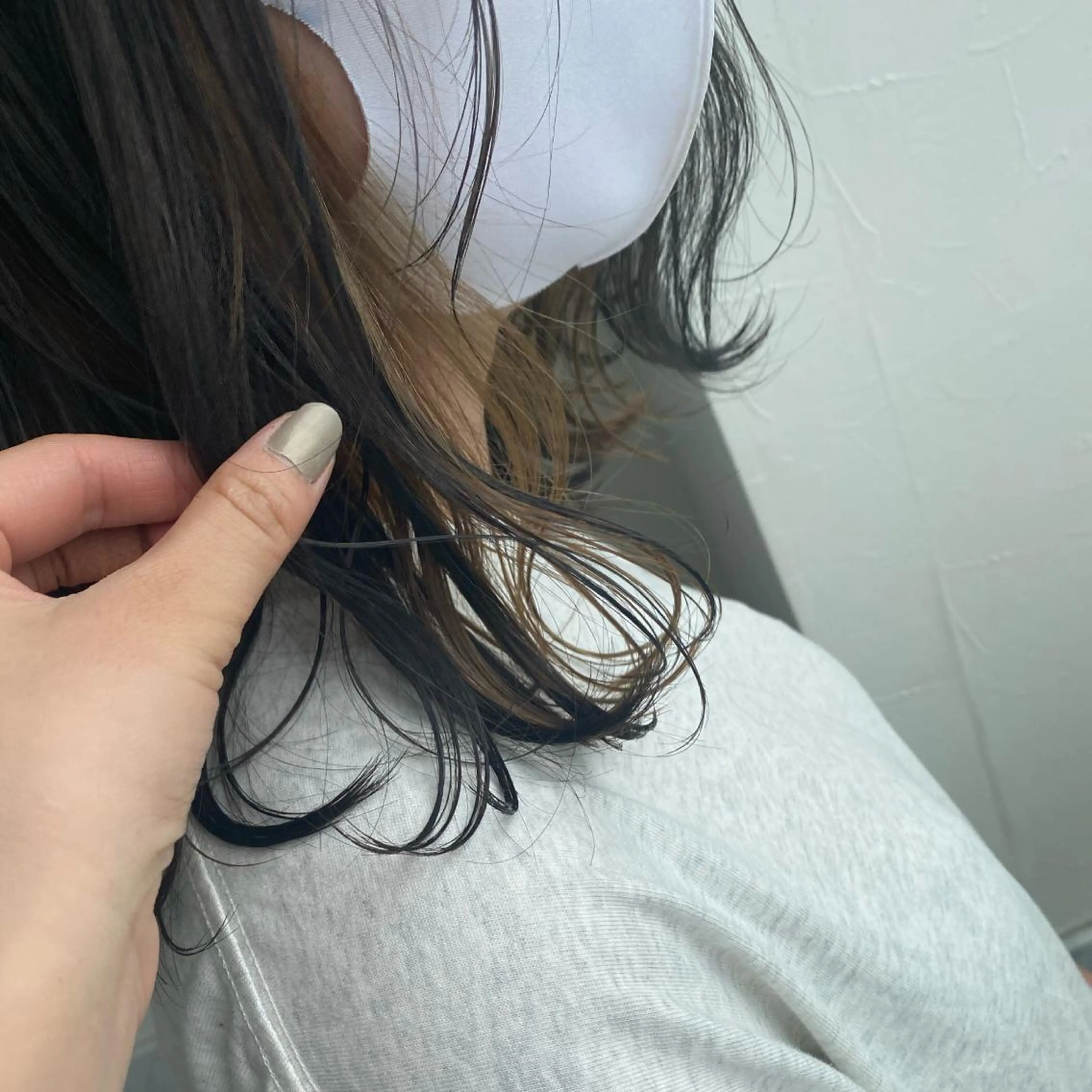 ミディアム カラー イヤリングカラー 大森 有紗のヘアスタイル