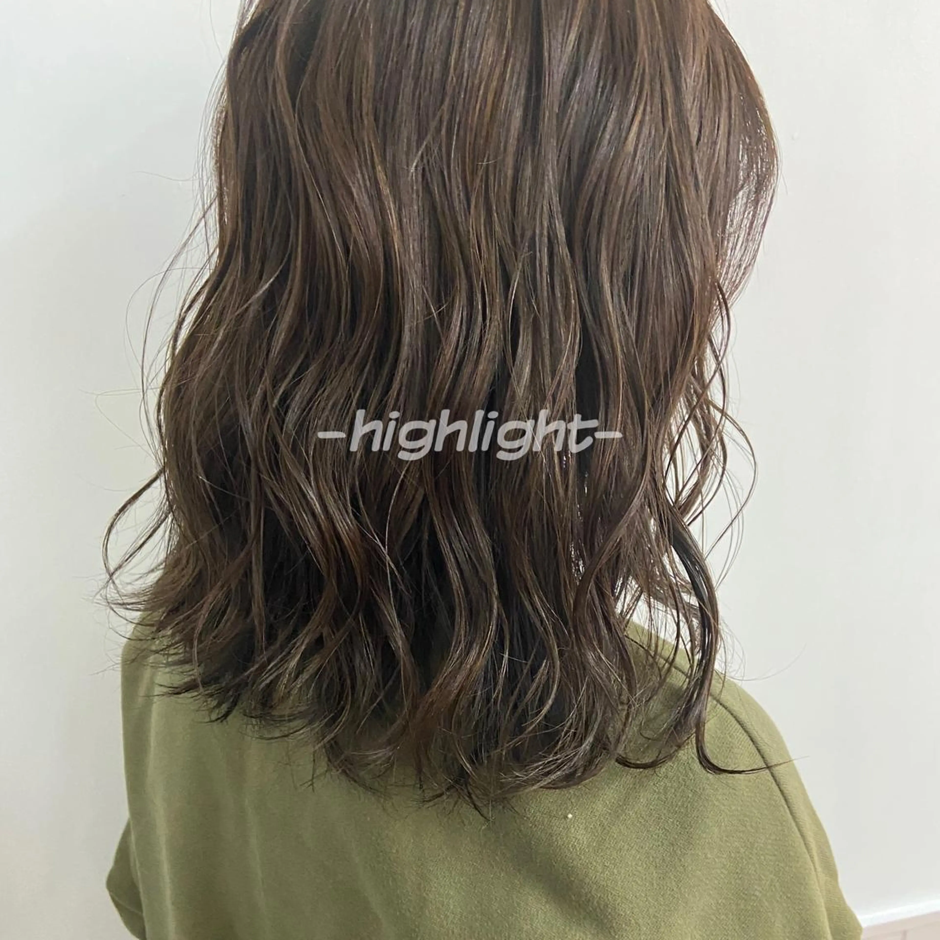 セミロング カラー パーマ ヘアアレンジ メンズ キッズ ネイル マツエク・マツパ 横浜Bob美容師🤎 ERINAのヘアスタイル
