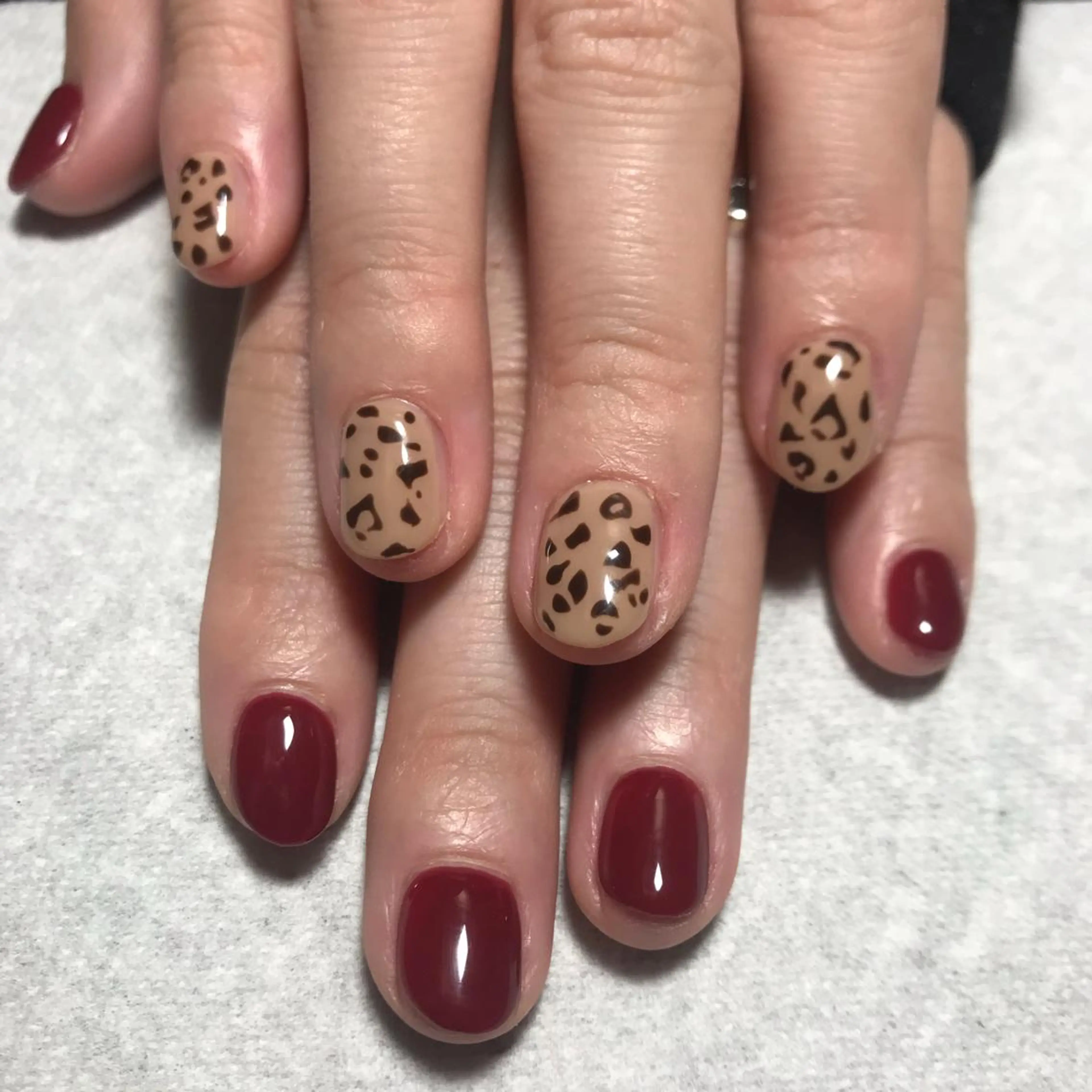 ネイル ECLAT エクラ所属・寺山 千鶴のネイルデザイン