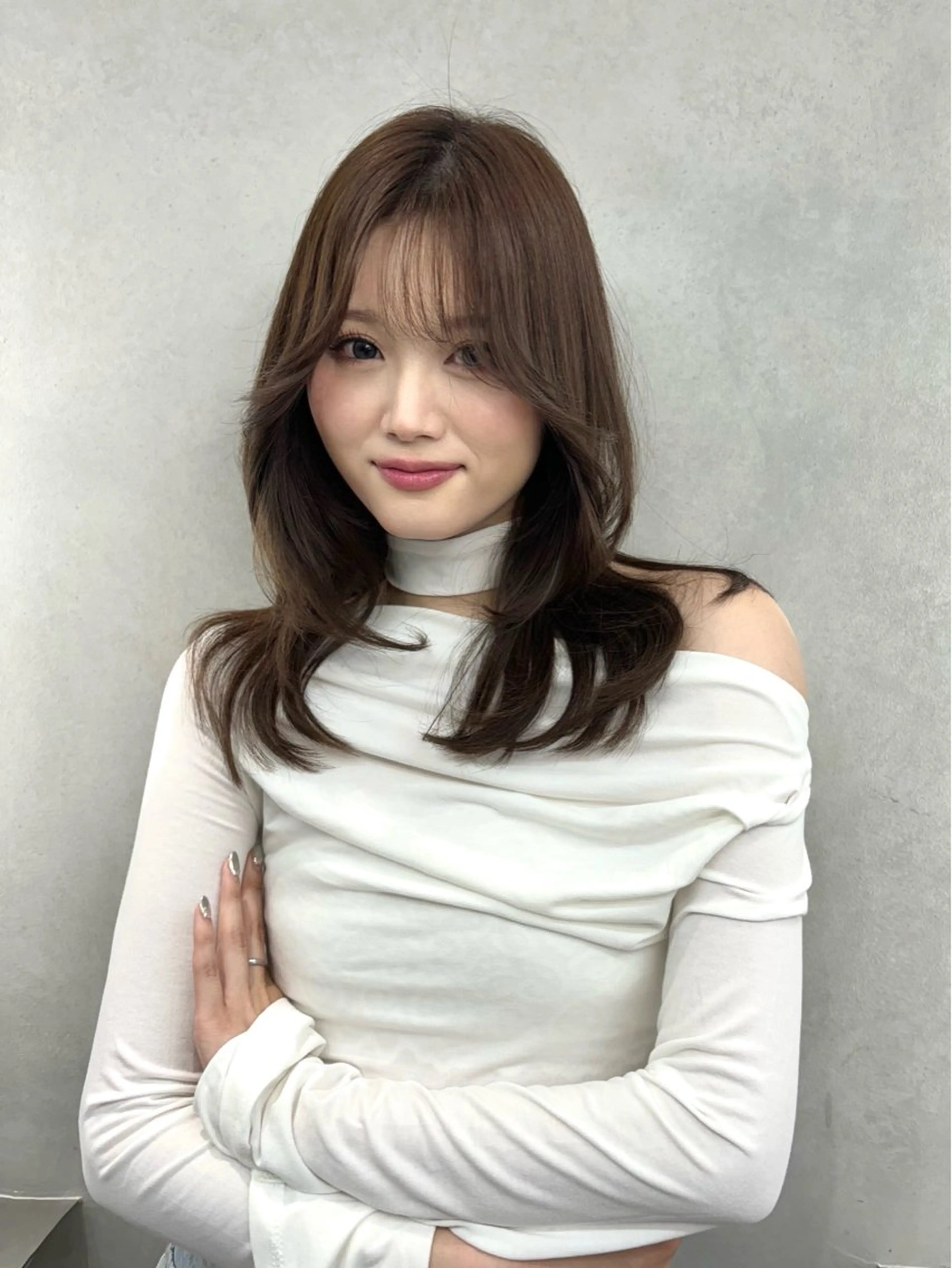 セミロング カラー emi 韓国ワンホンヘアのヘアスタイル
