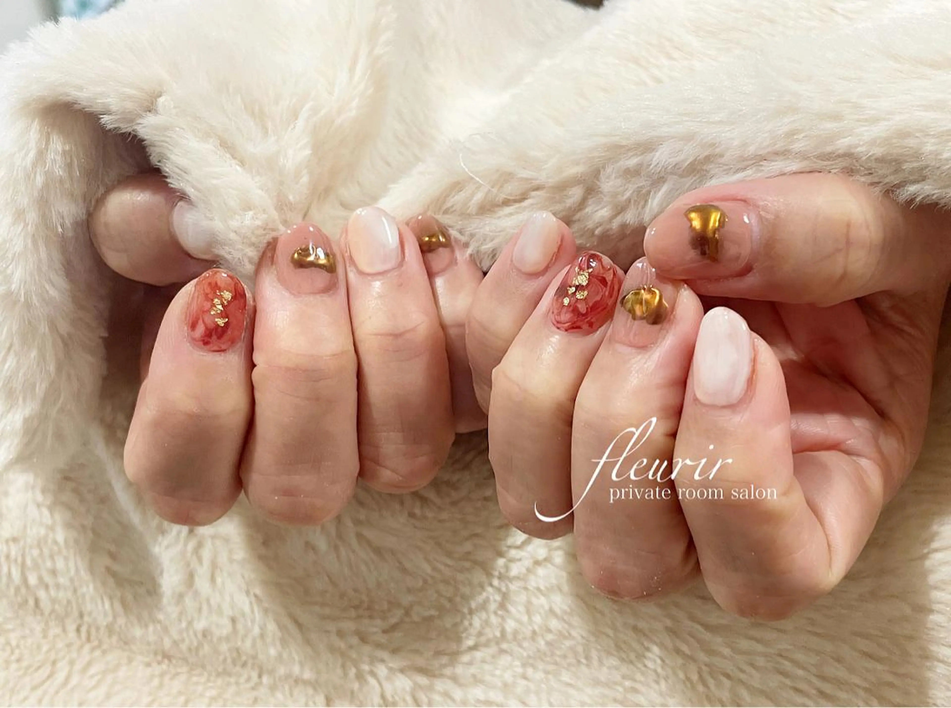 ネイル アートネイル ゴールド ミラーネイル フルリール 【プライベートサロンのネイルデザイン