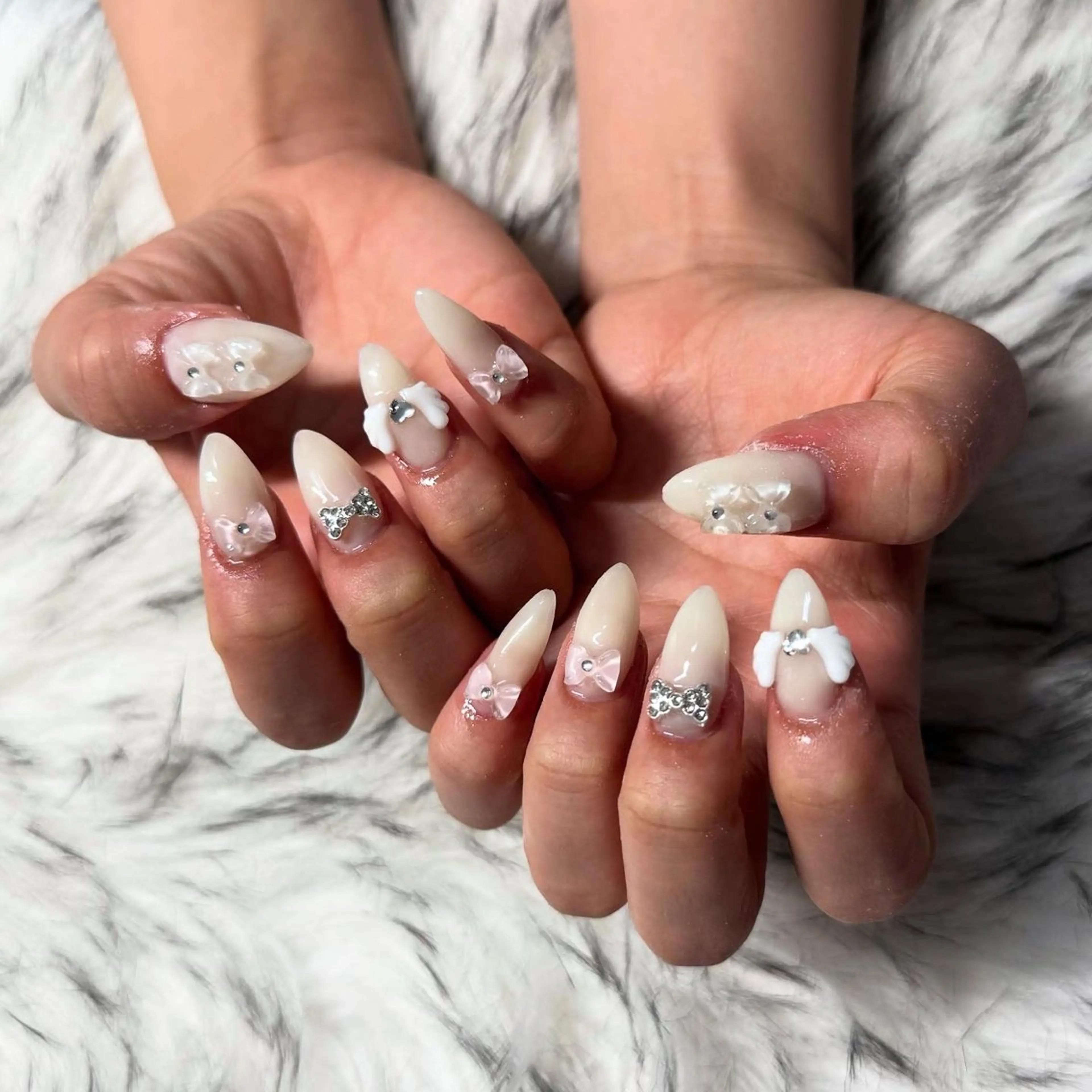 ロング ハンドネイル mao .のネイルデザイン