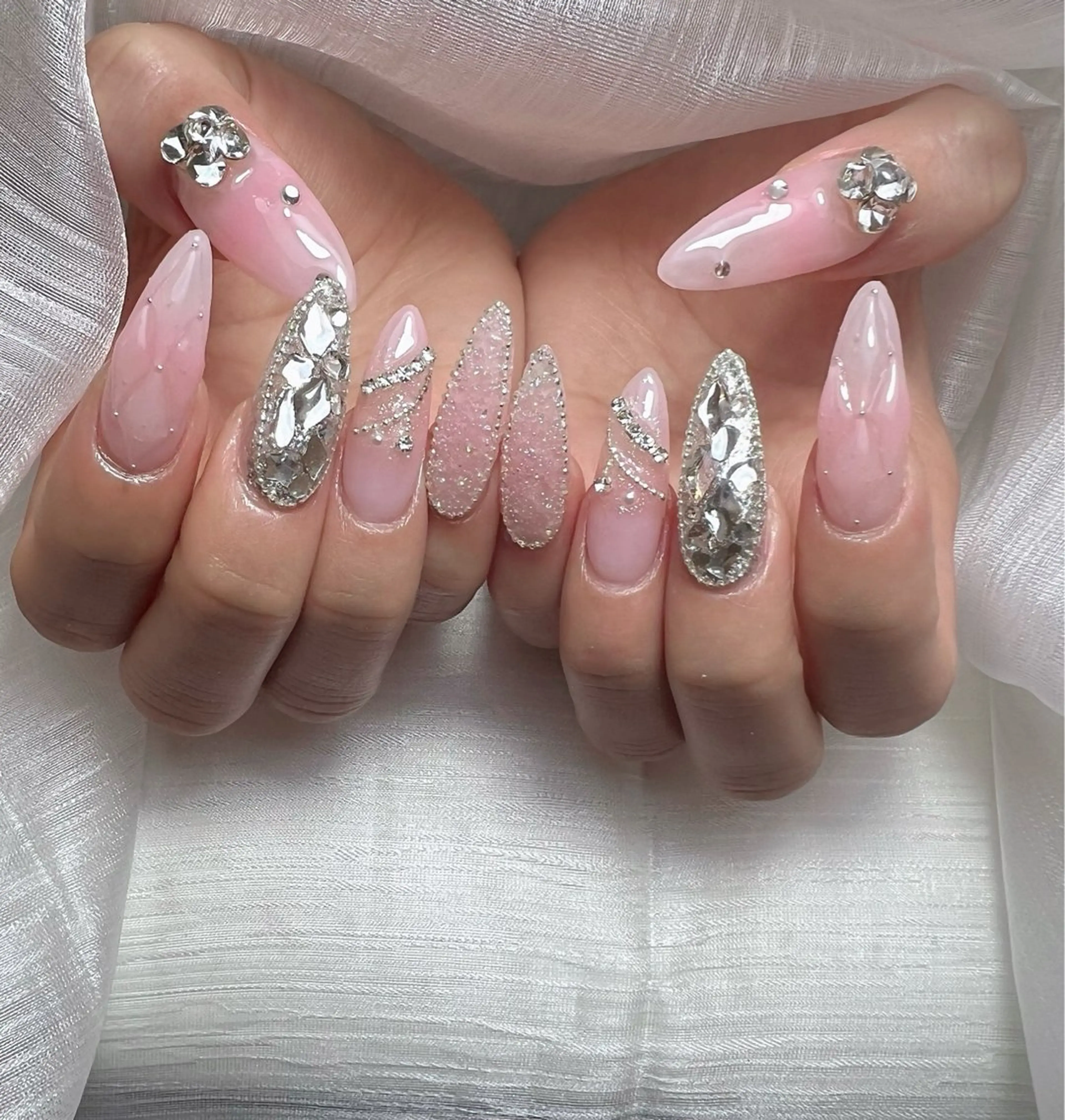 ネイル フレンチネイル ガラスフレンチ グラデーション マグネットネイル ミラーネイル Lee Nailsのネイルデザイン